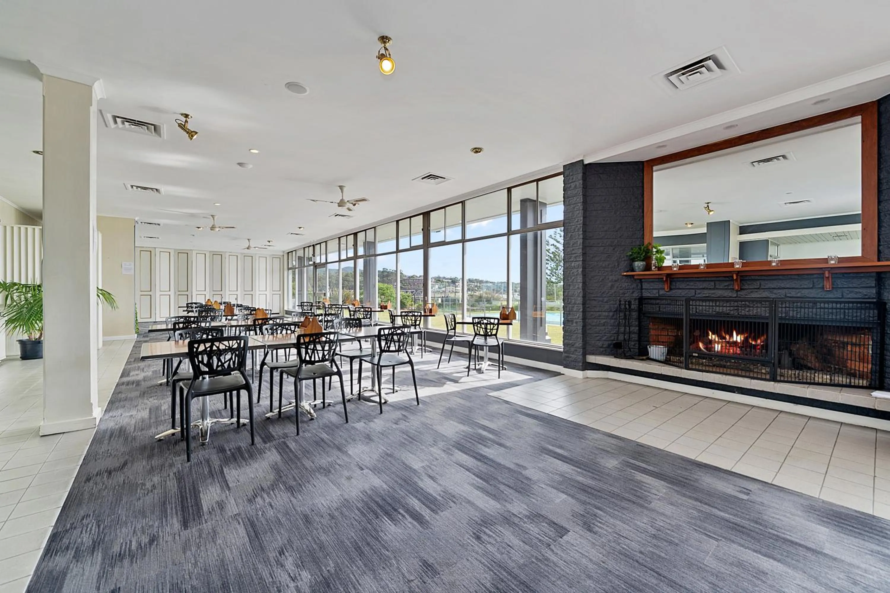 Restaurant/places to eat in Scamander Beach Resort