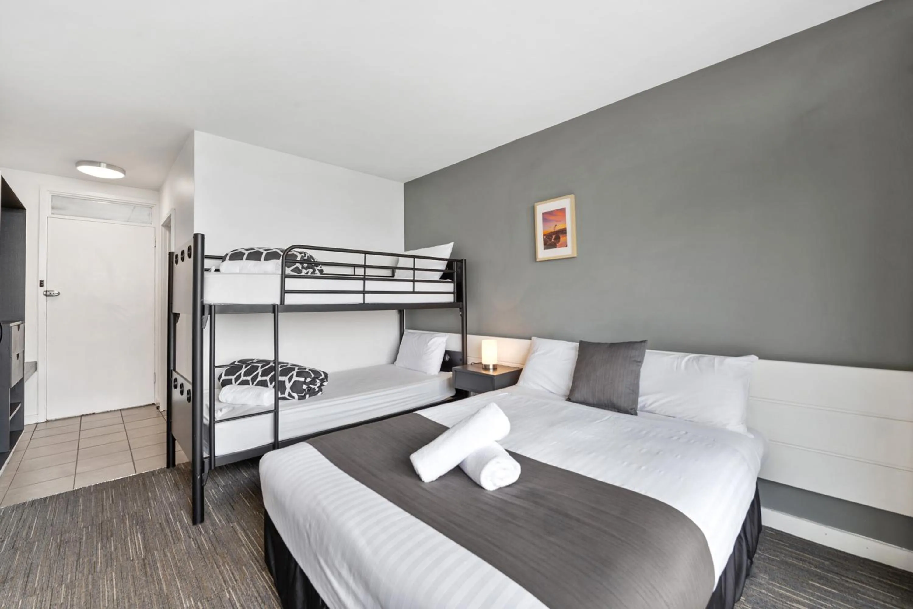 Photo of the whole room, Bed in Scamander Beach Resort