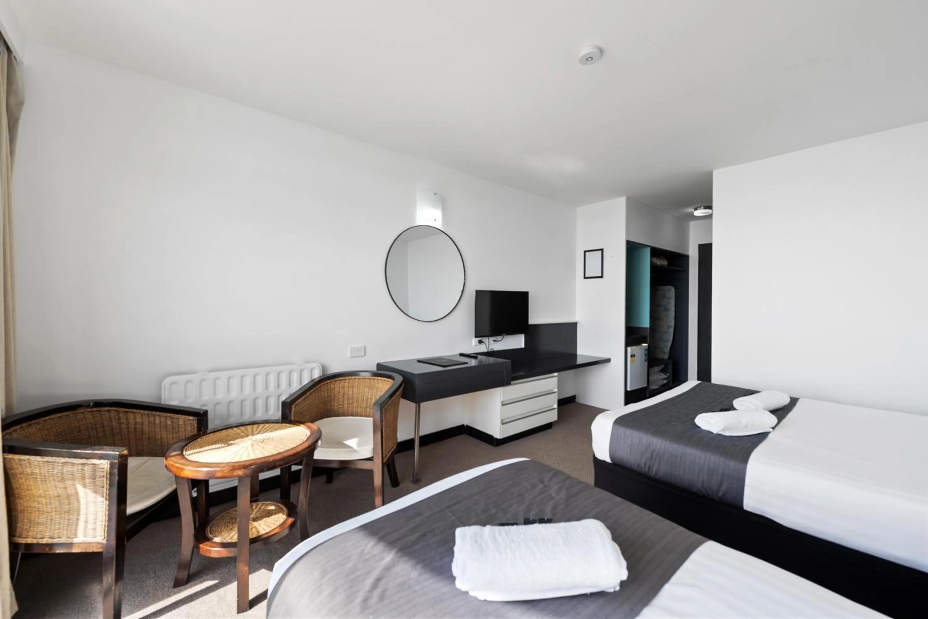 Floor plan, Bed in Scamander Beach Resort