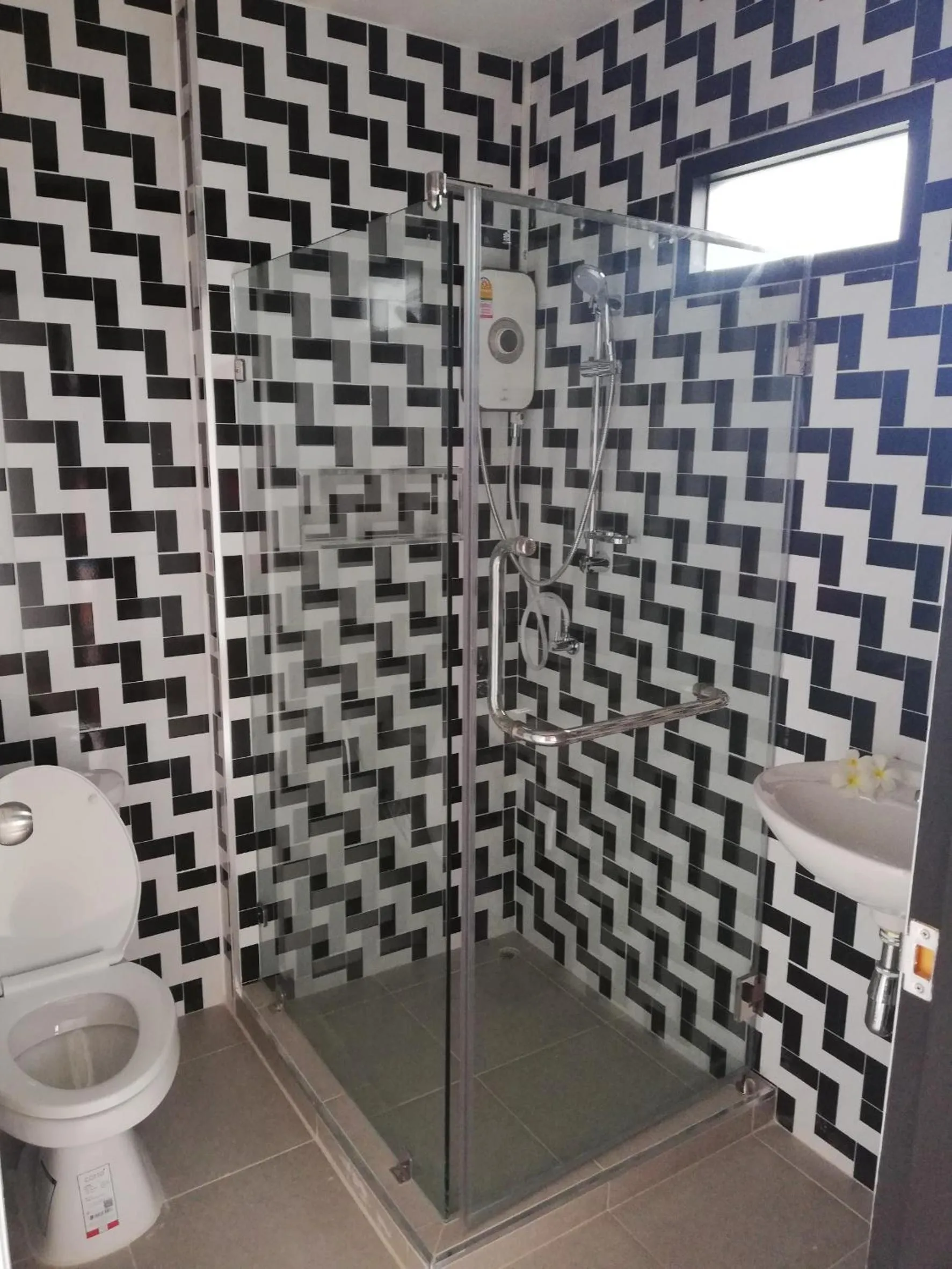 Bathroom in T'Luck House Resort