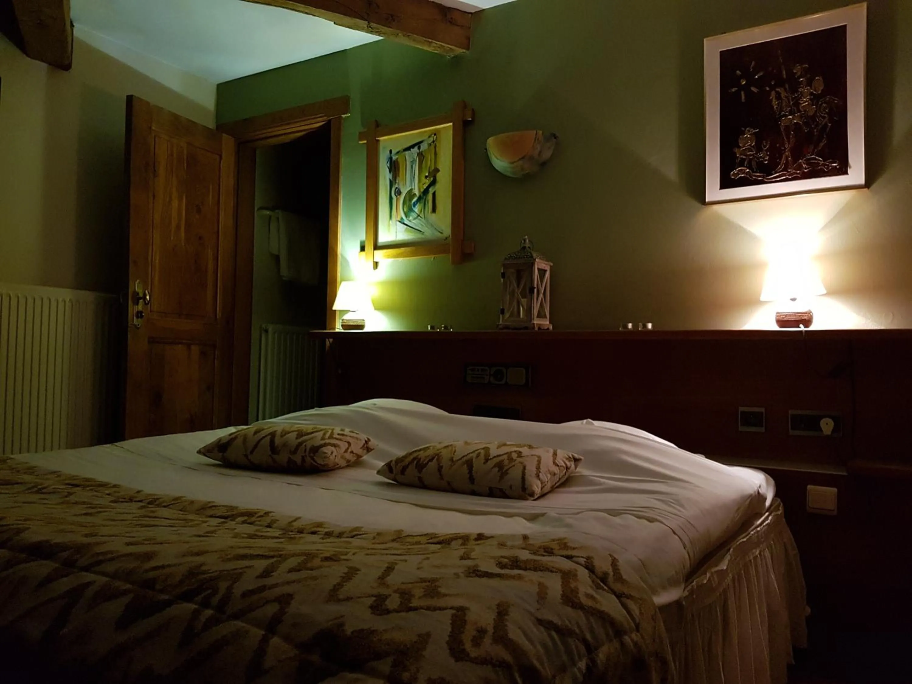 Photo of the whole room in Hotel De Stokerij