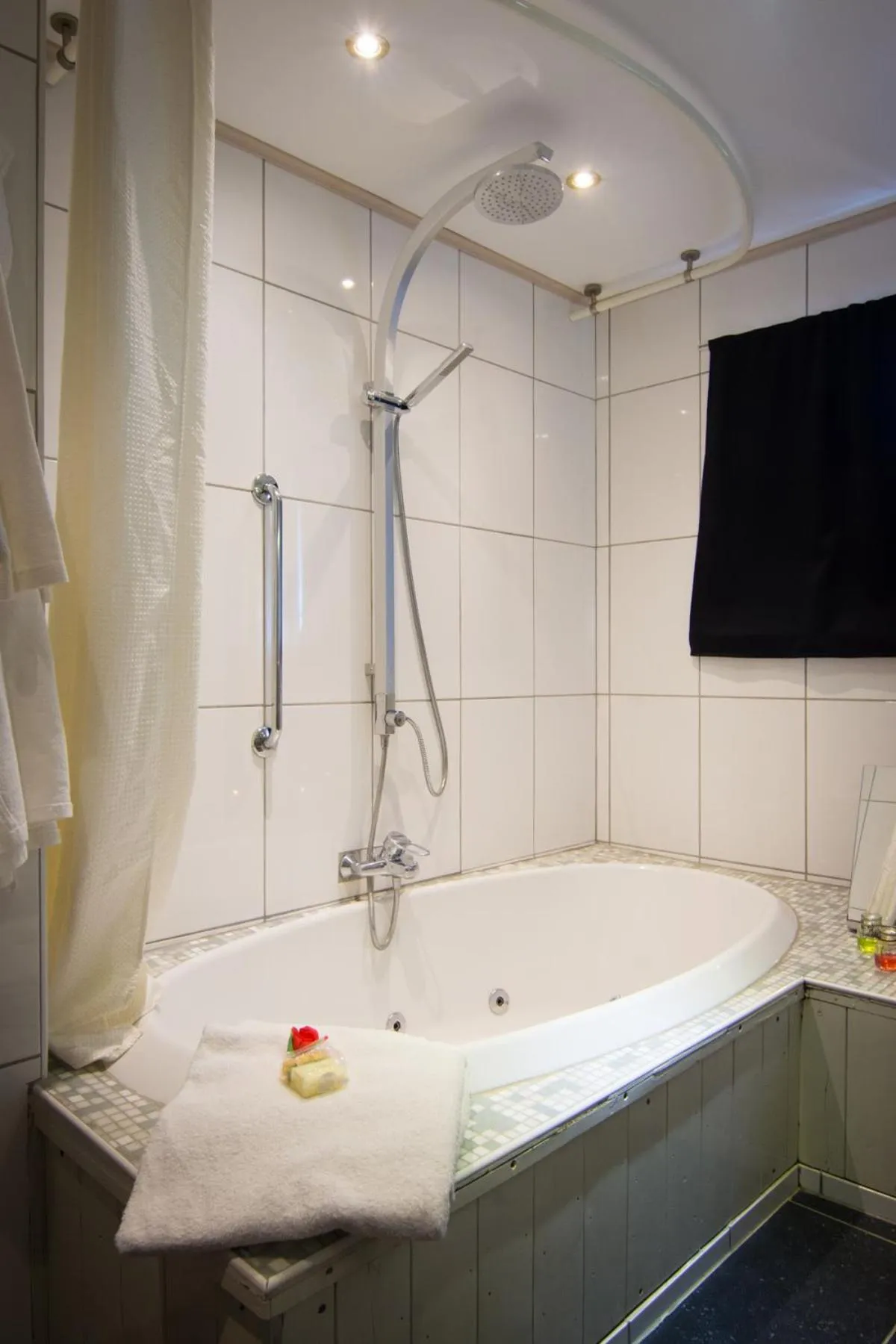 Hot Tub in Hotel De Stokerij