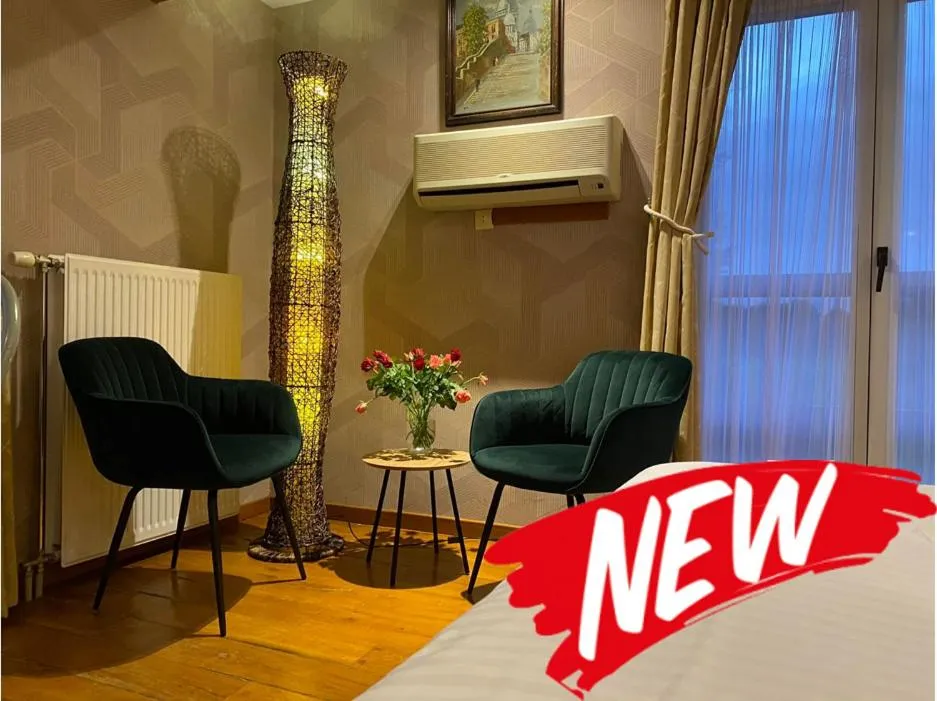 Seating area in Hotel De Stokerij