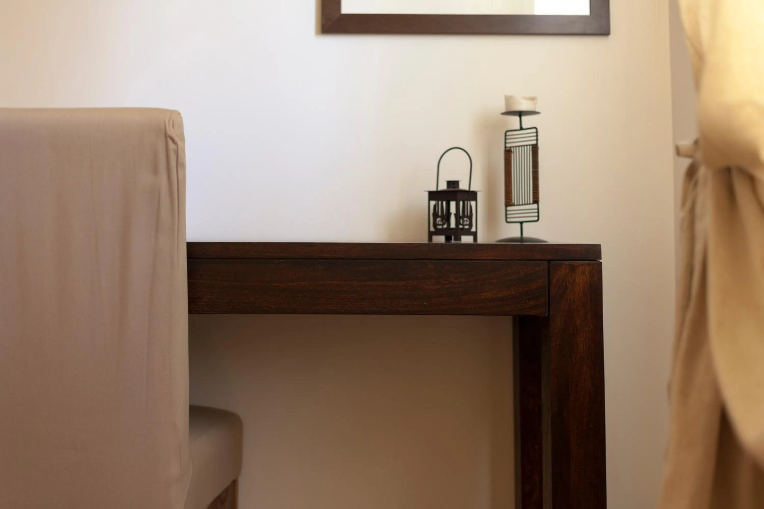 Decorative detail, Bed in Piazza Marina