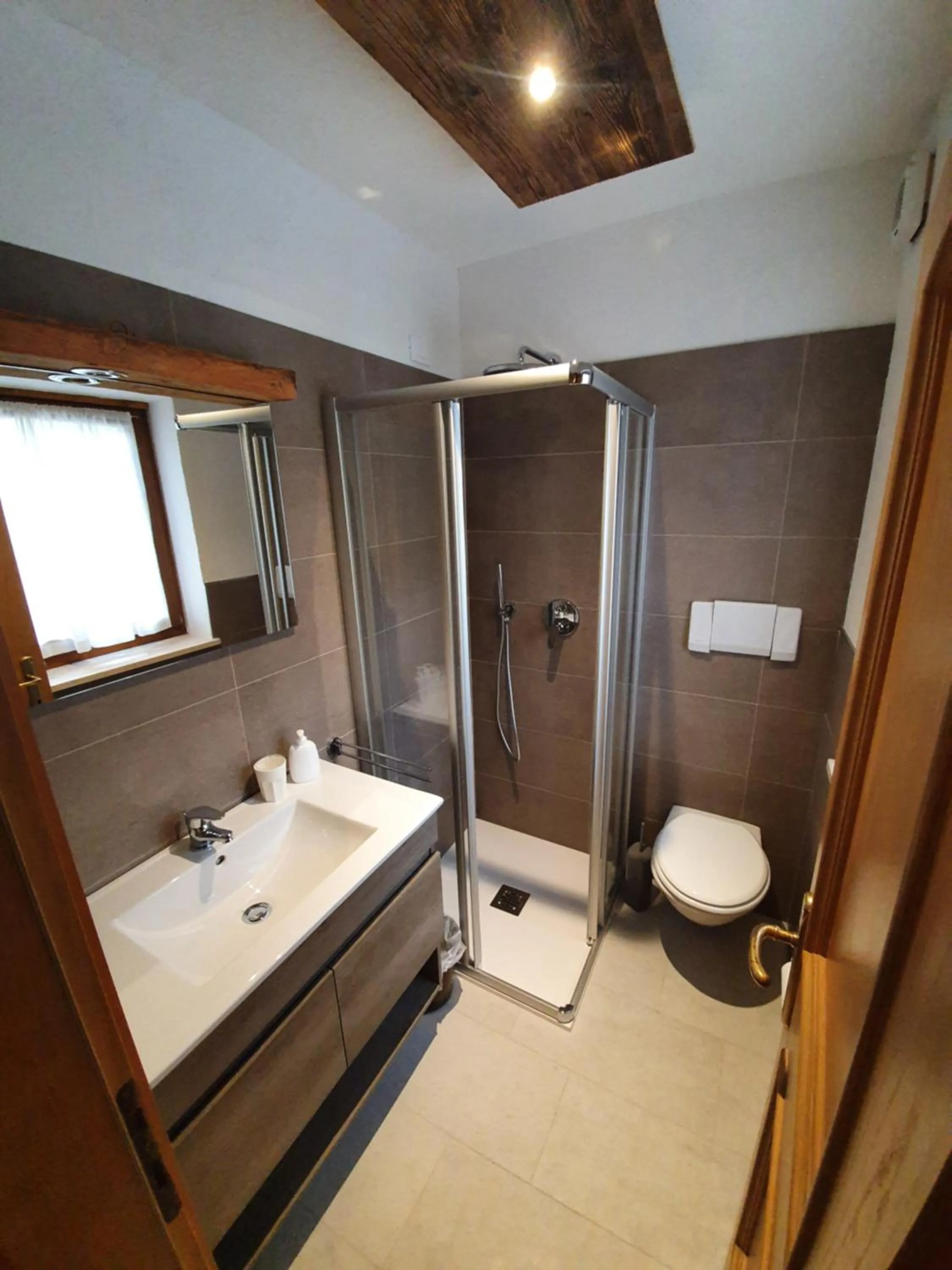 Garni Eden Bed and breakfast