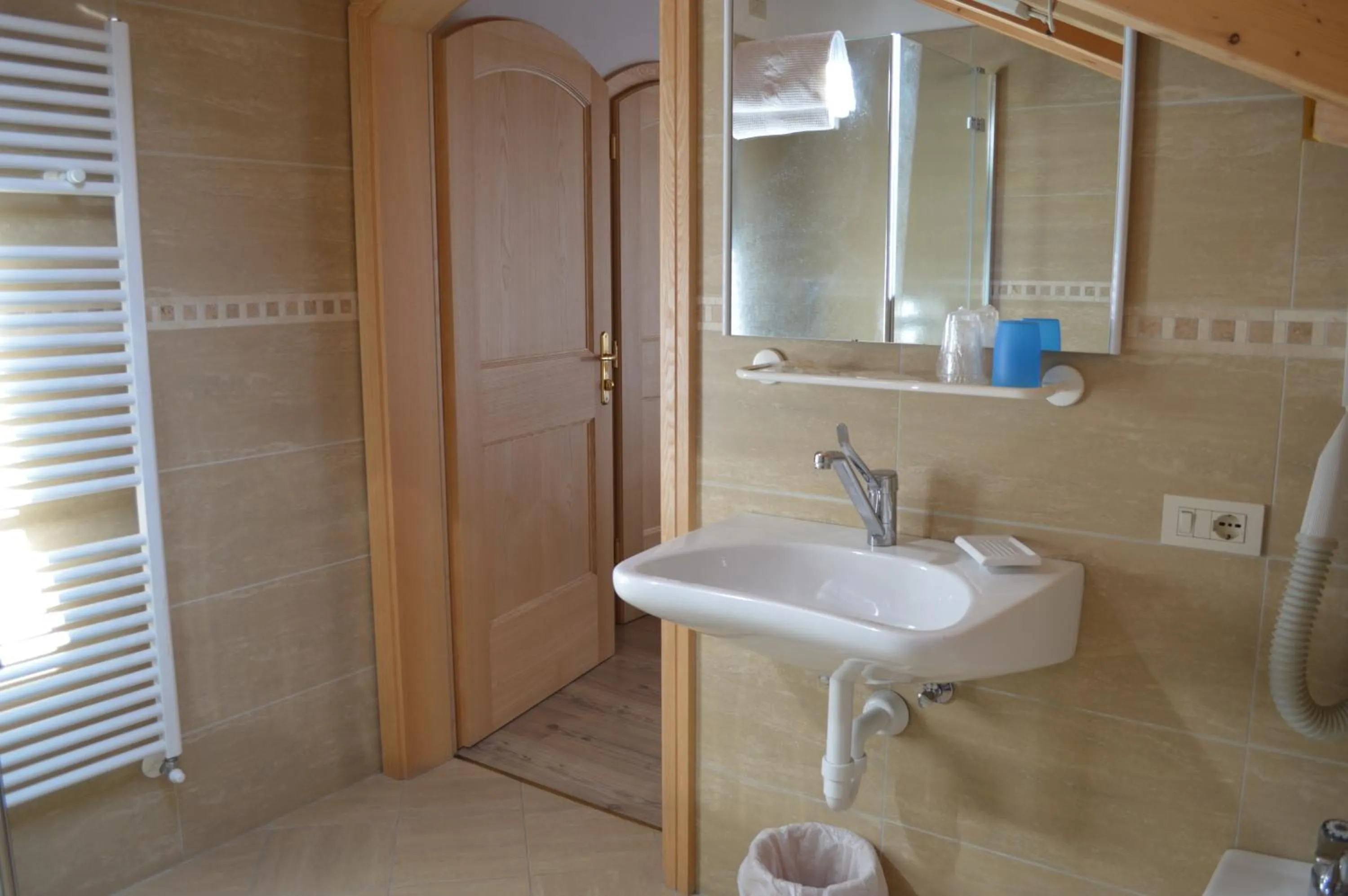 Bathroom in Garni Eden Bed and breakfast