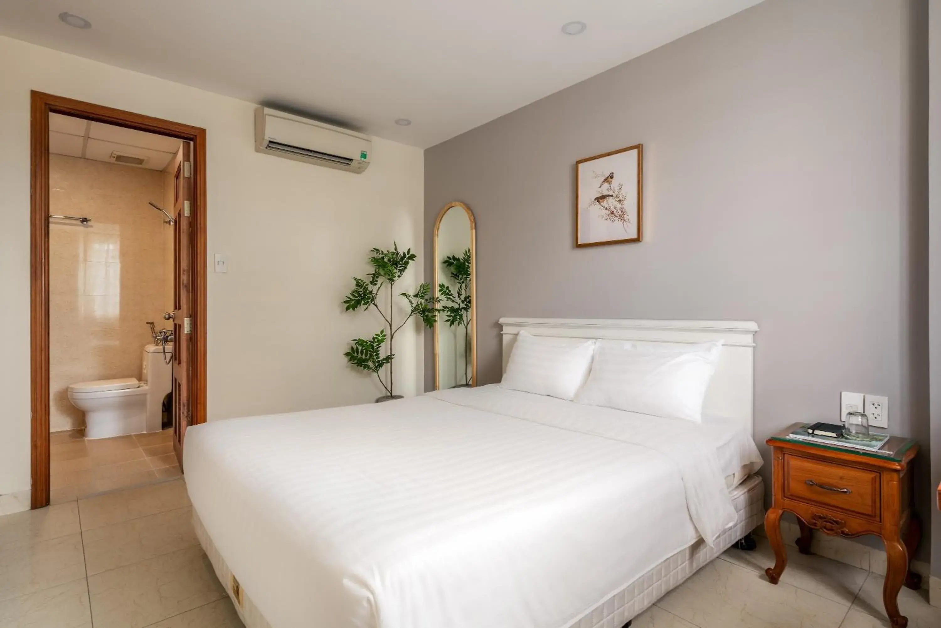 Premier Double Room in SAZI Erato Hotel - Free Airport & Breakfast Premier Double Room in SAZI Erato Hotel - Free Airport & Breakfast