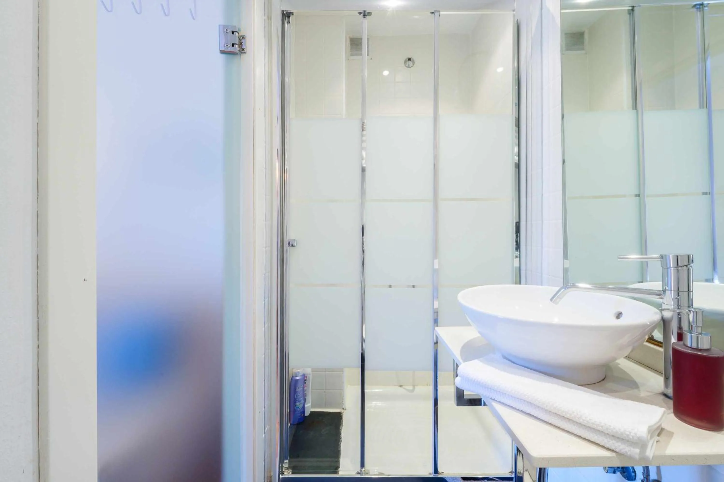 Shower in Toledo AP Alojamiento Turísticos