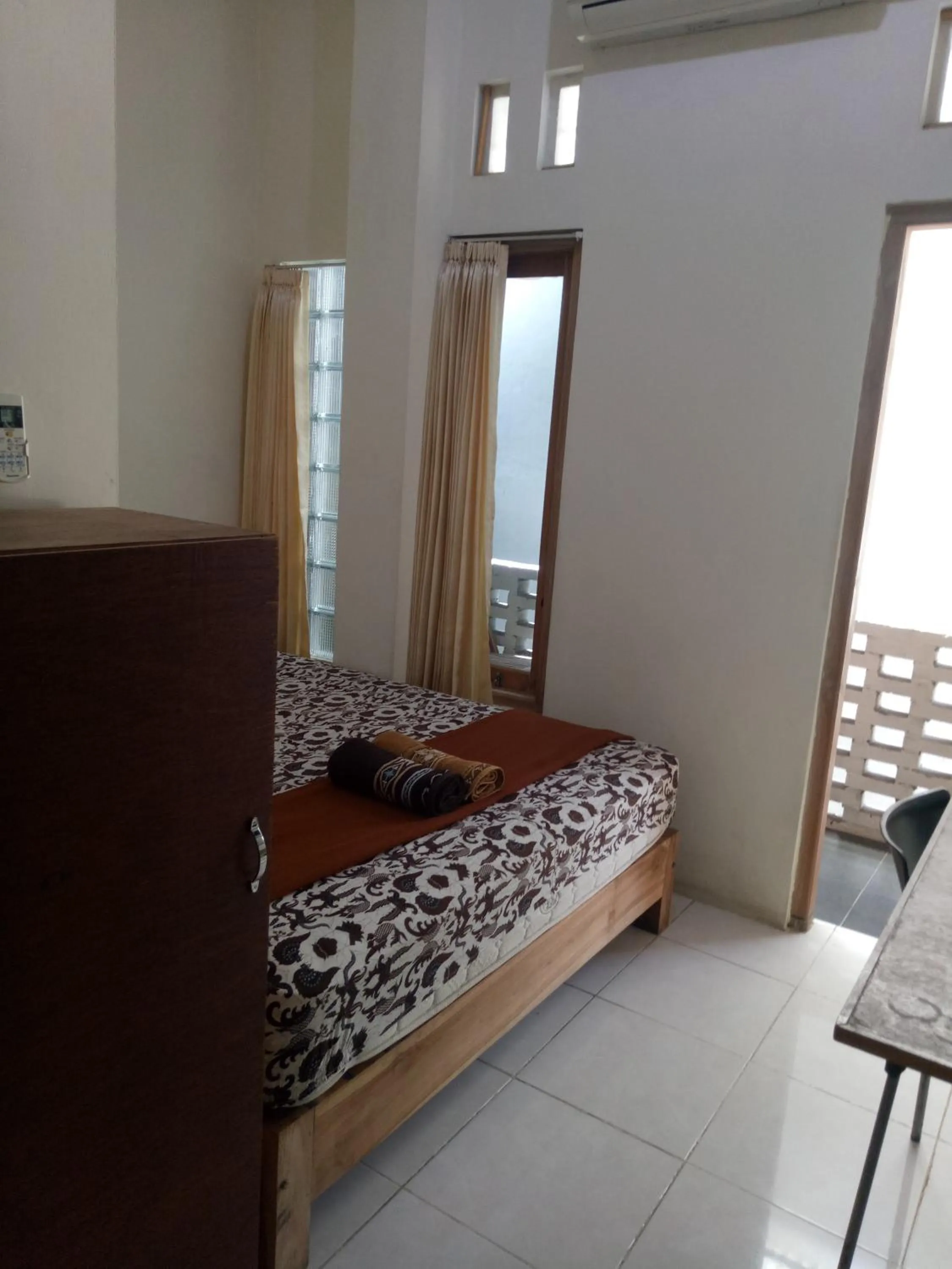 Bed in Losmen Fadel Malioboro Jogja