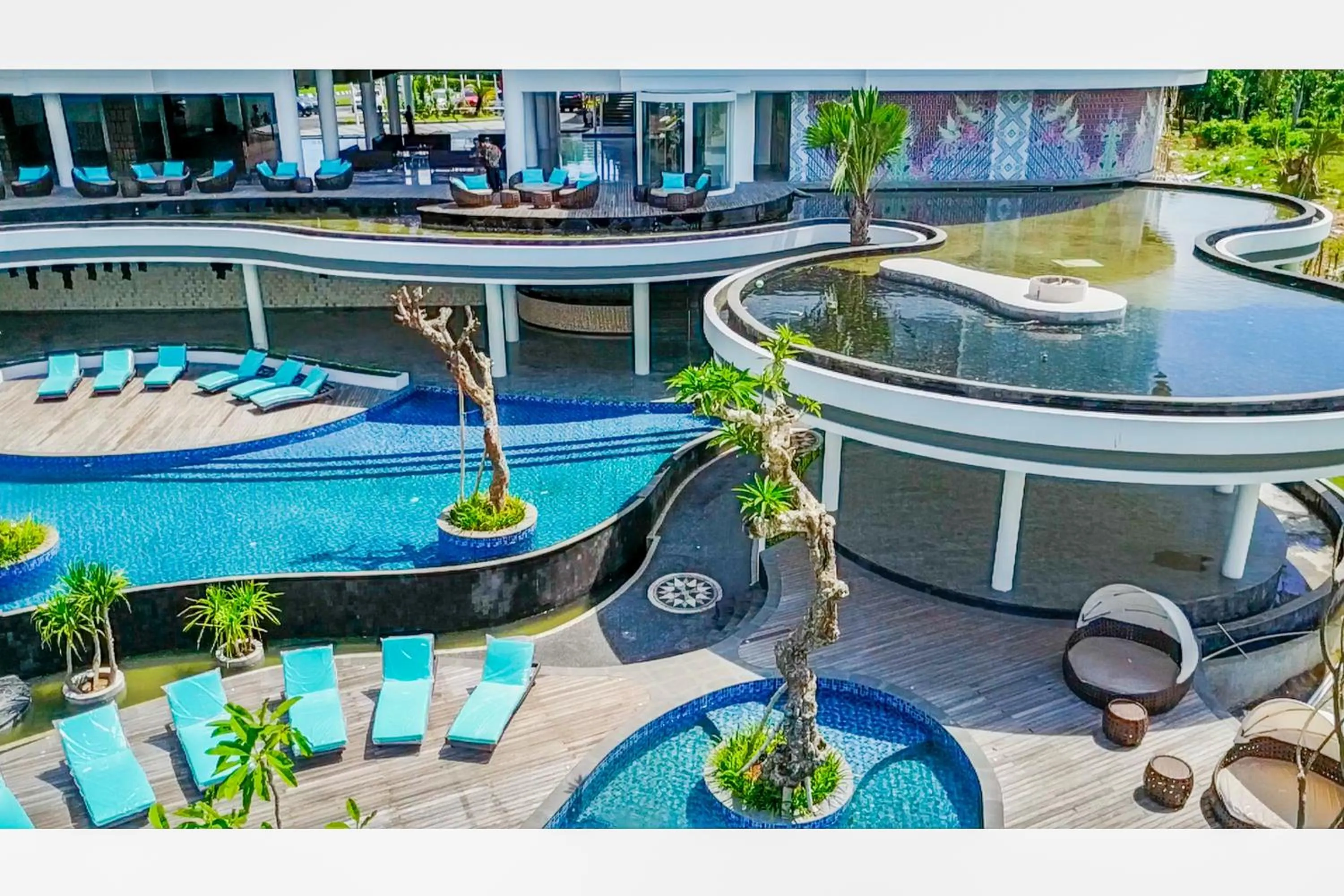 Pool view in Swiss-Belresort Pecatu