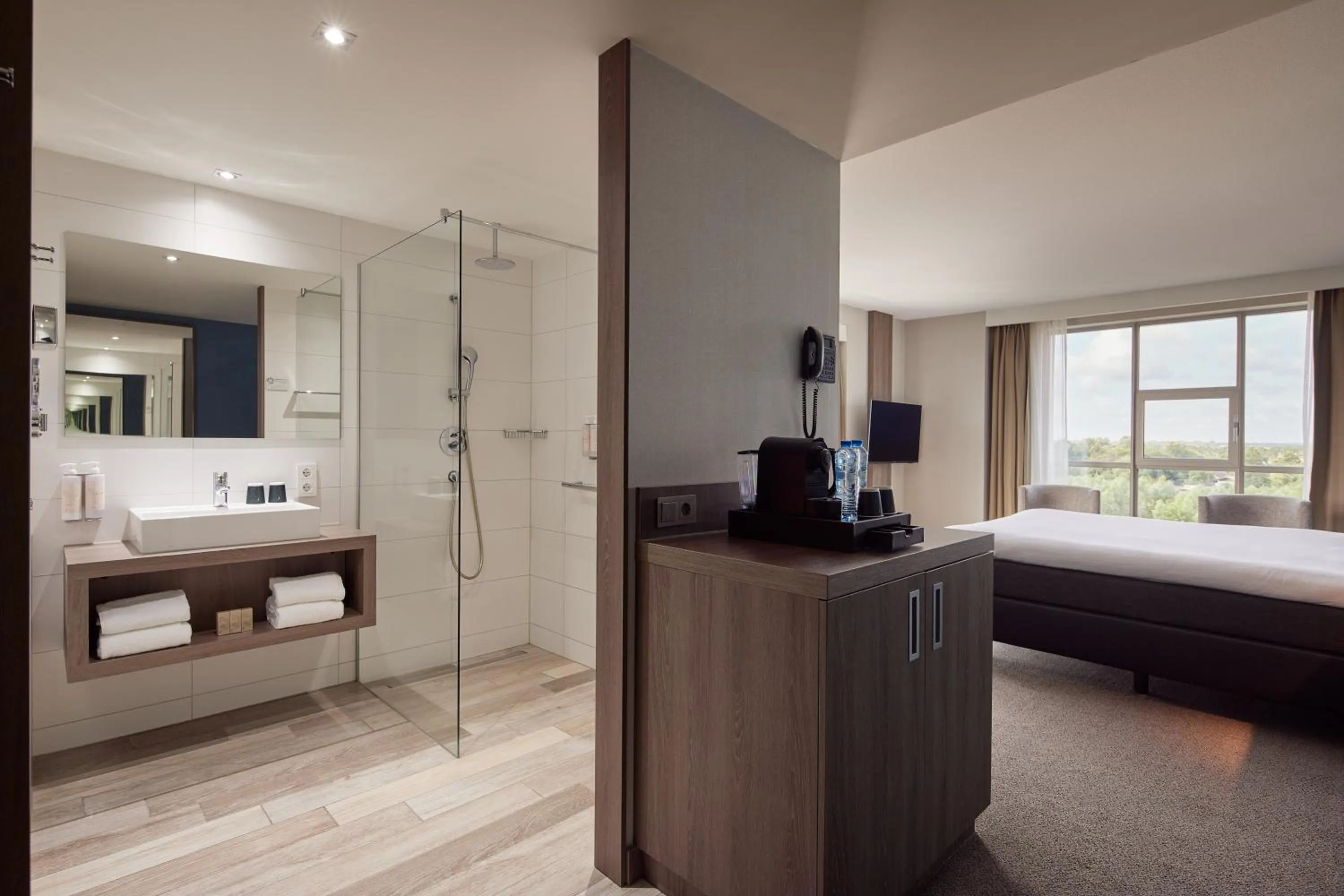 Bathroom, Bed in Van der Valk Hotel Groningen-Hoogkerk