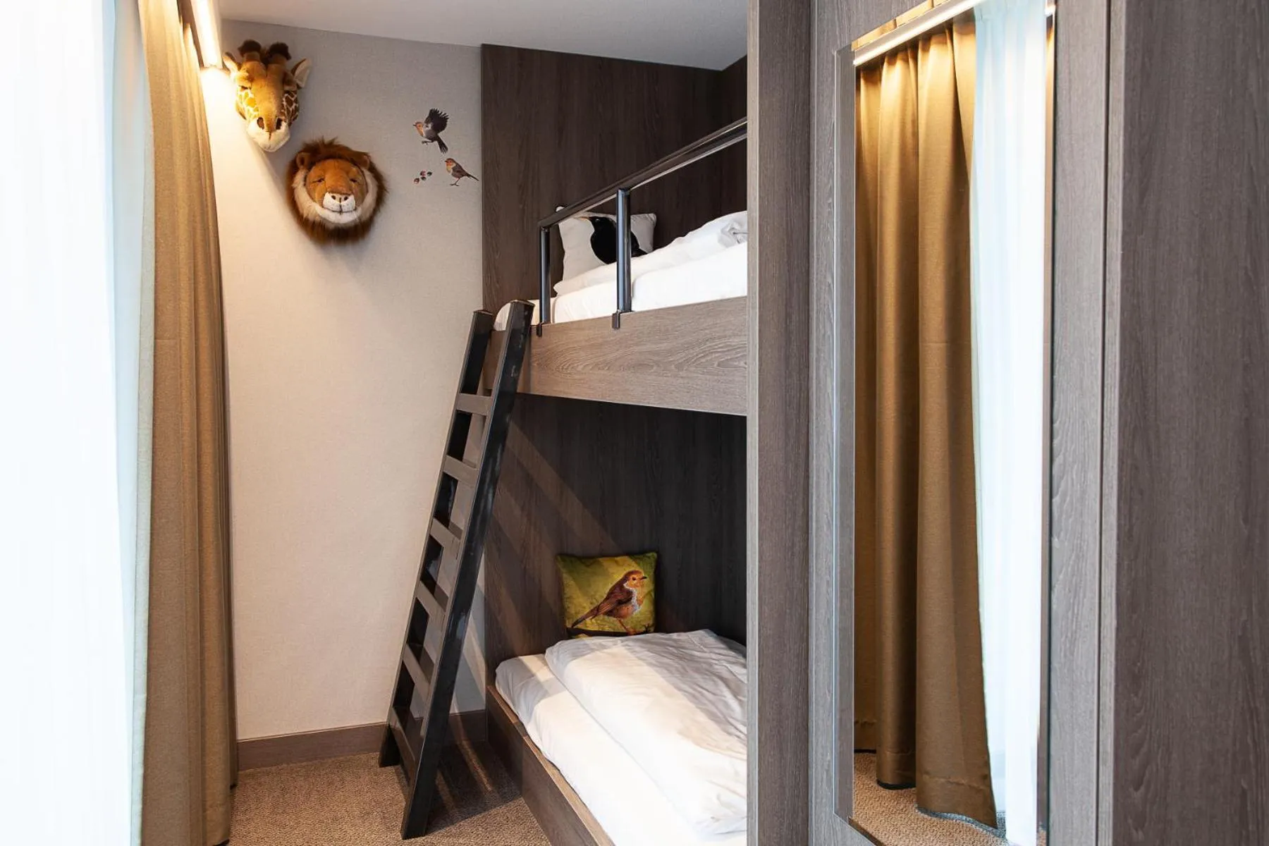 bunk bed, Bed in Van der Valk Hotel Groningen-Hoogkerk