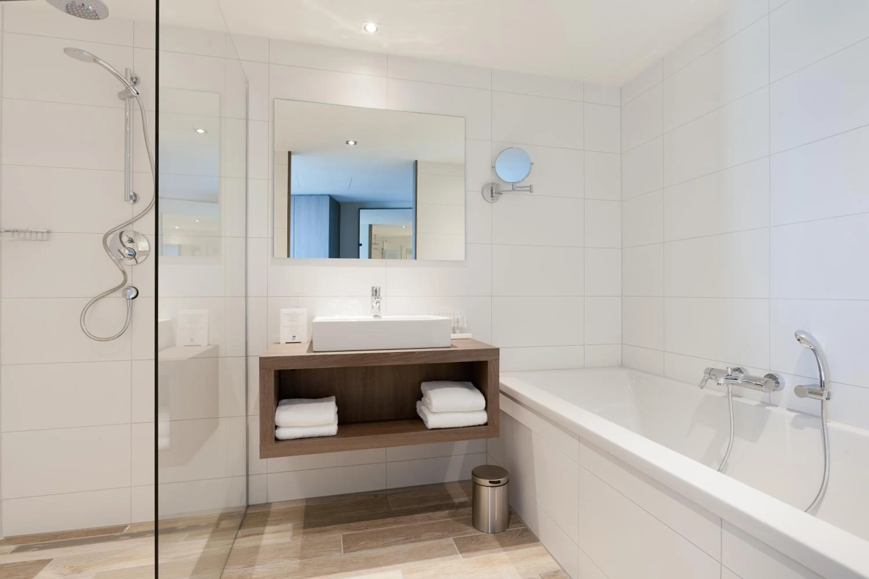 Bathroom in Van der Valk Hotel Groningen-Hoogkerk