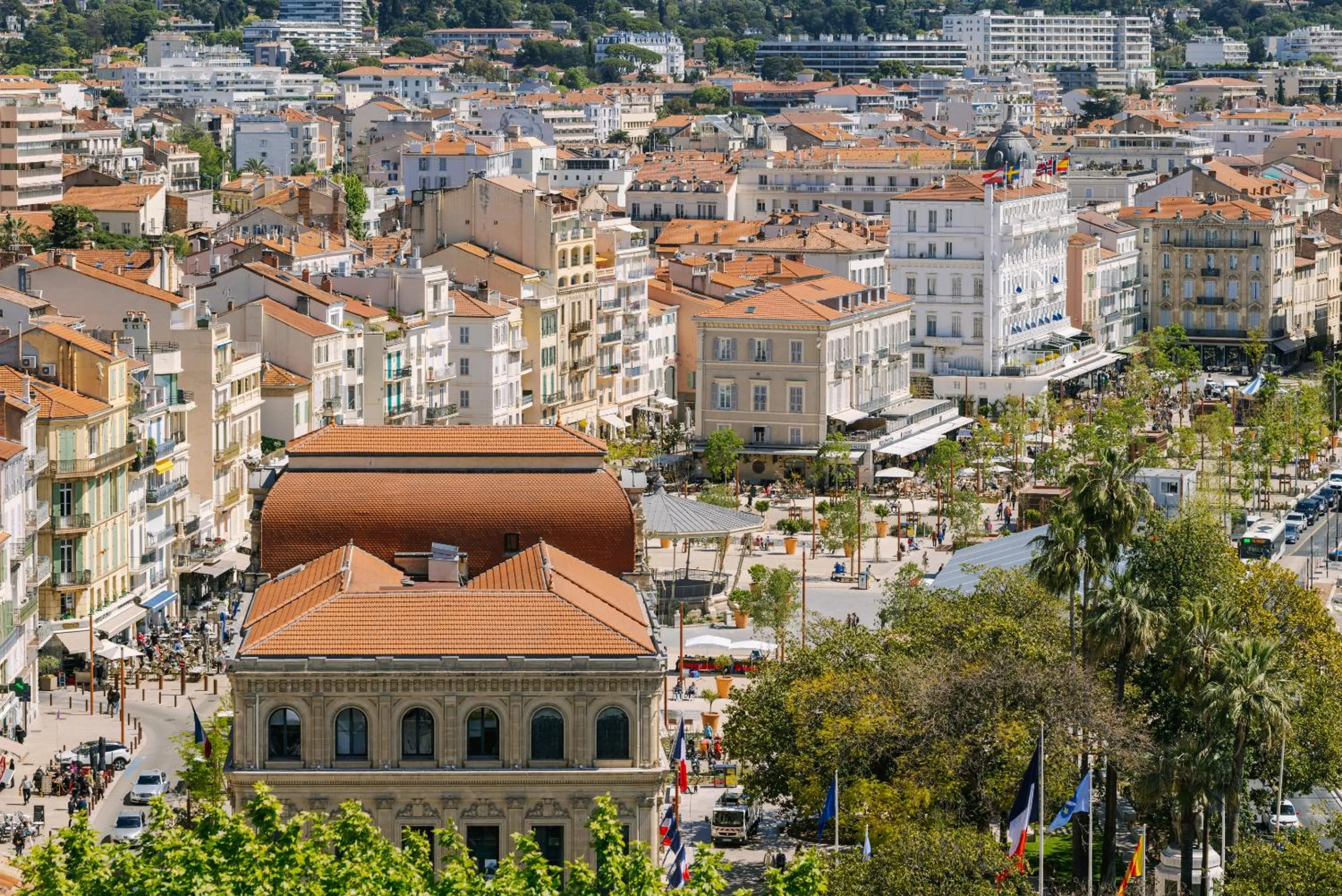 Yelo Belle Epoque powered by Sonder