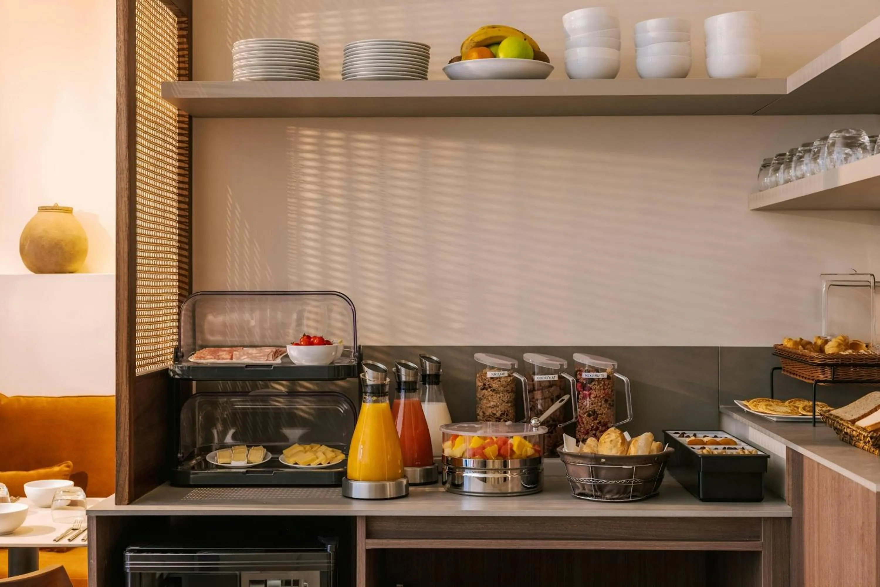 Breakfast in Yelo Belle Epoque Hotel Centre Ville, Sonder by Marriott Bonvoy