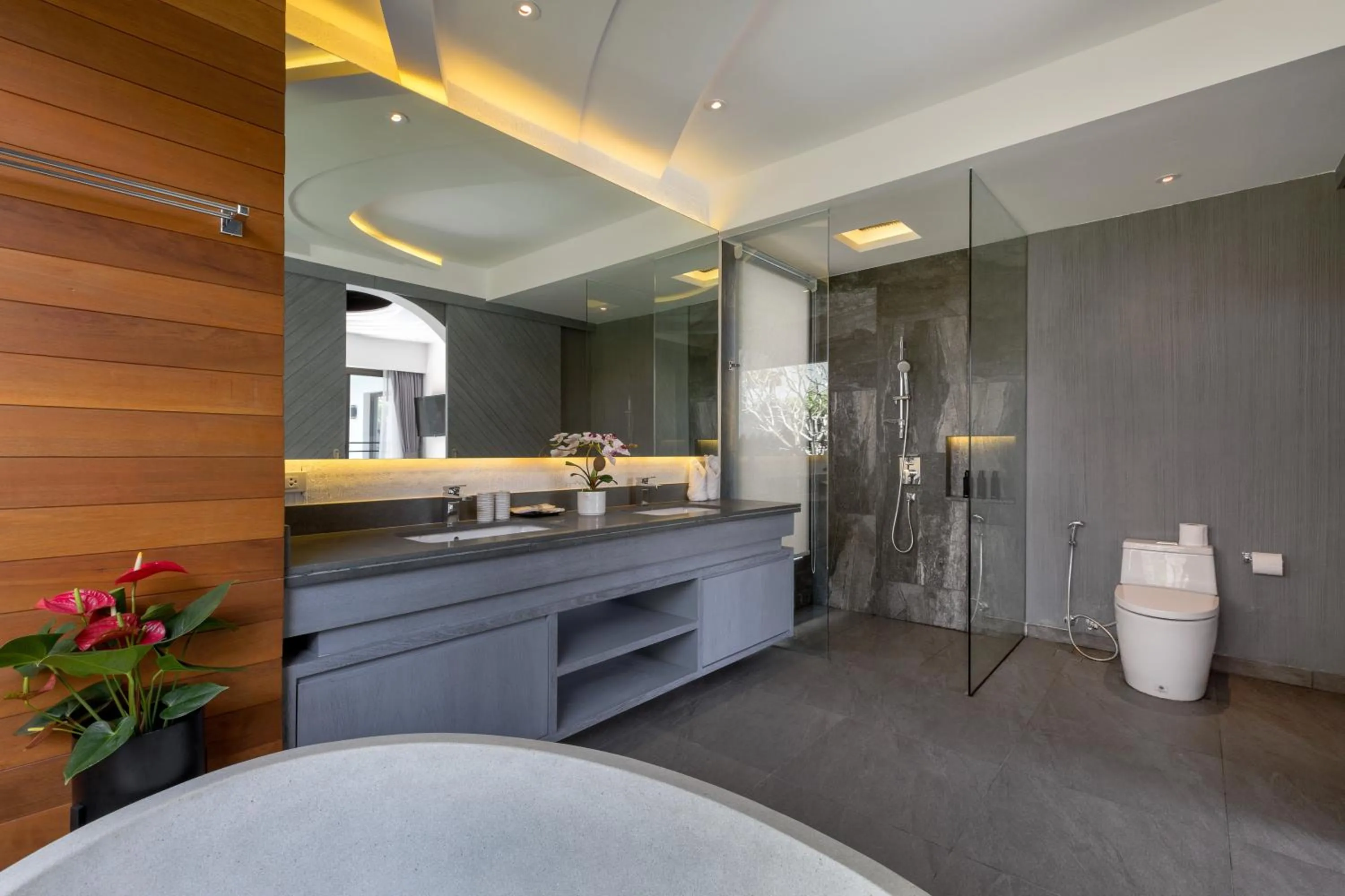 Bathroom in Karon Beach Pool Villa - Sha Extra Plus