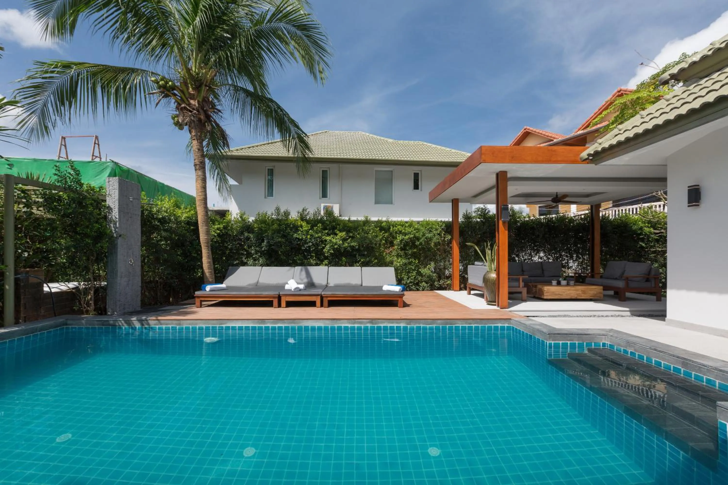 Swimming pool in Karon Beach Pool Villa - Sha Extra Plus