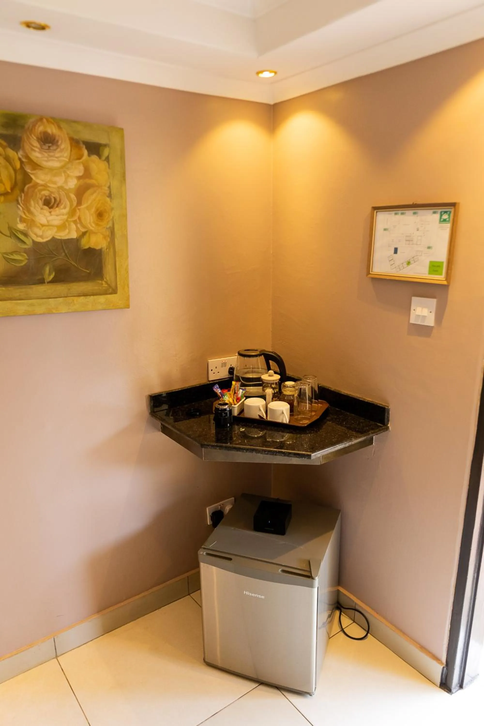 Coffee/tea facilities in Casa Mia Lodge & Restaurant