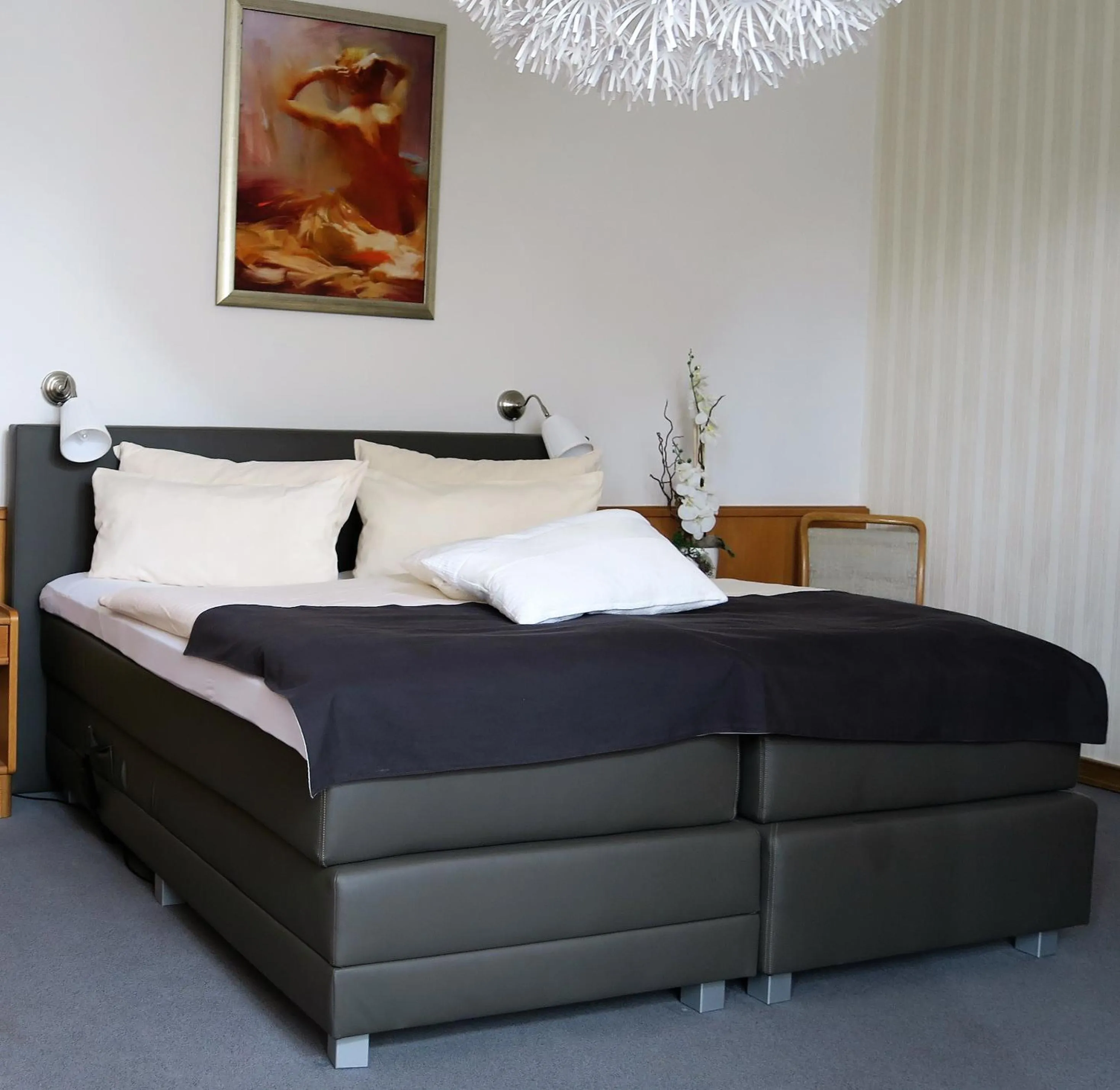 Bed in Hotel-Restaurant Haus Keller