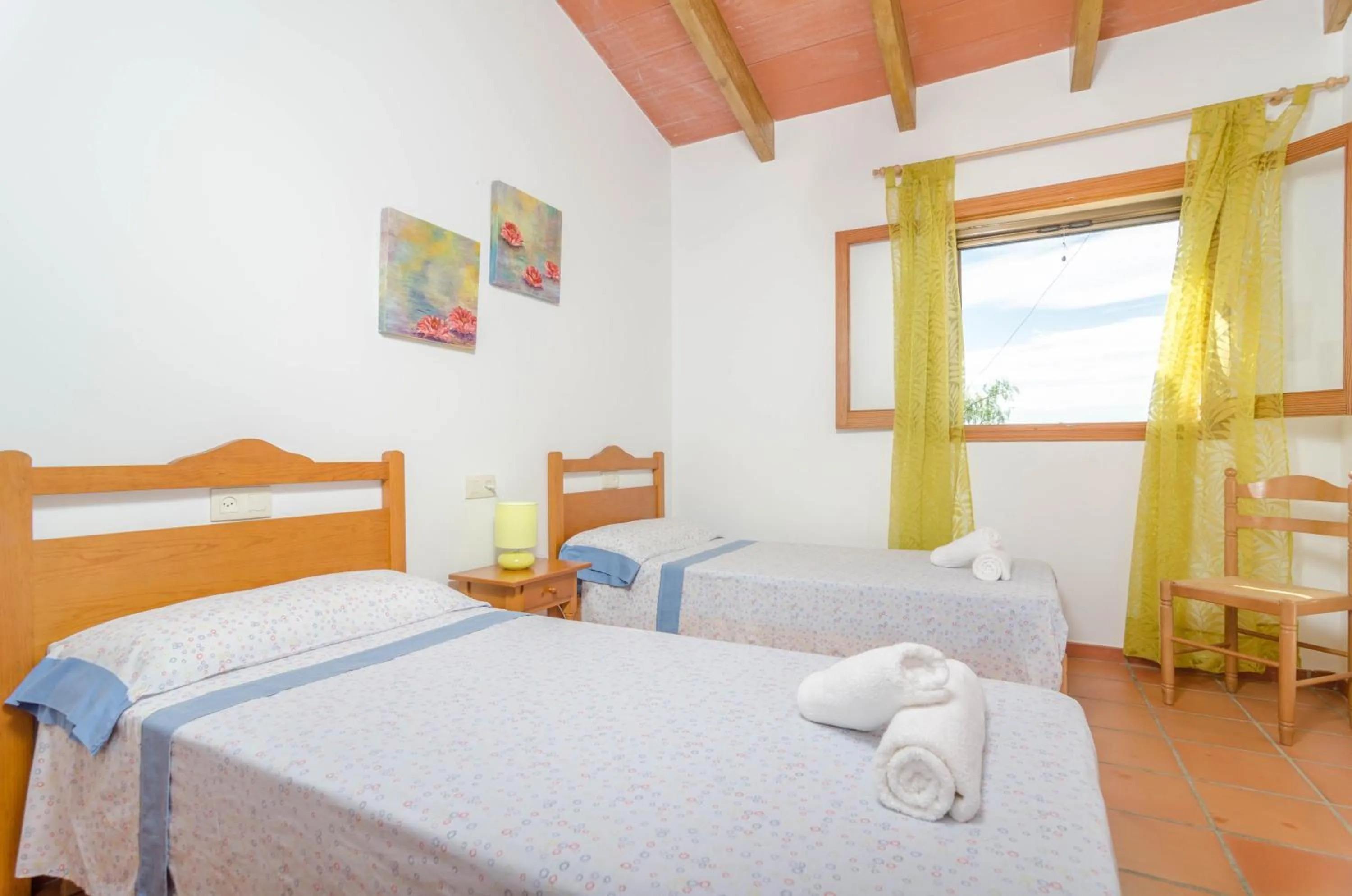 Bedroom, Bed in Torre Marina (Alga Marina)