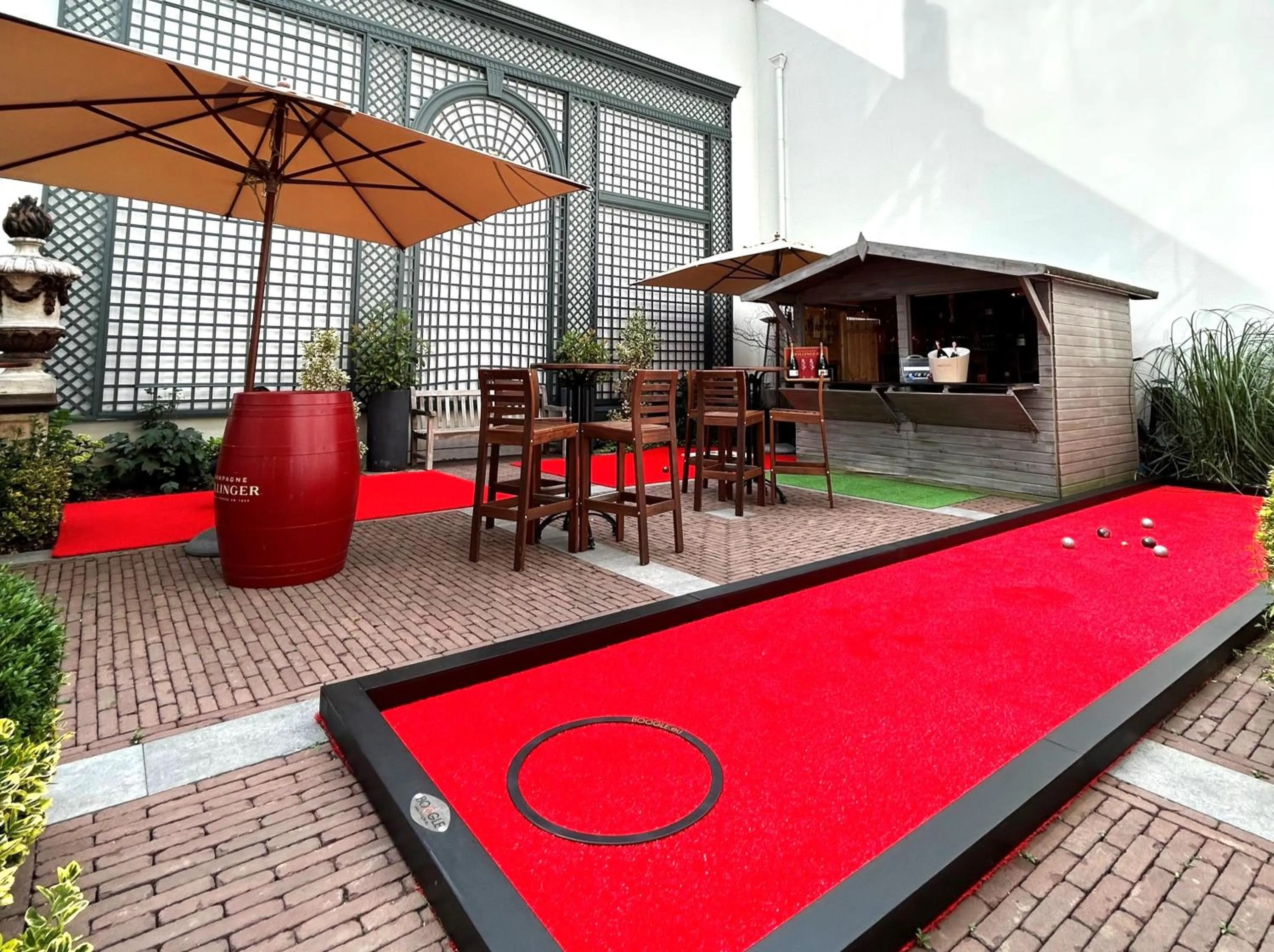 Patio in Stanhope Hotel by Thon Hotels