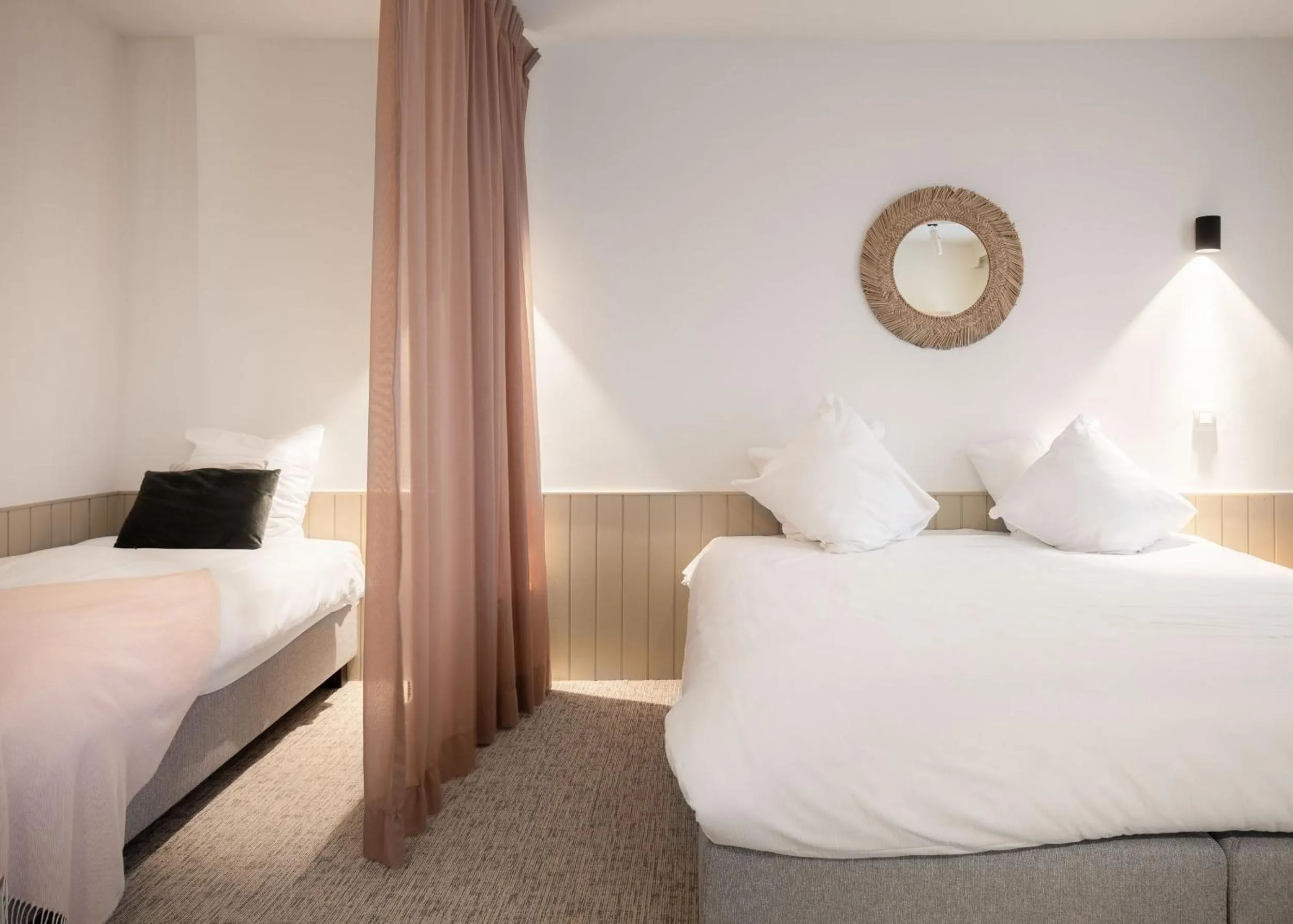 Bed in Hotel Augustyn Brugge