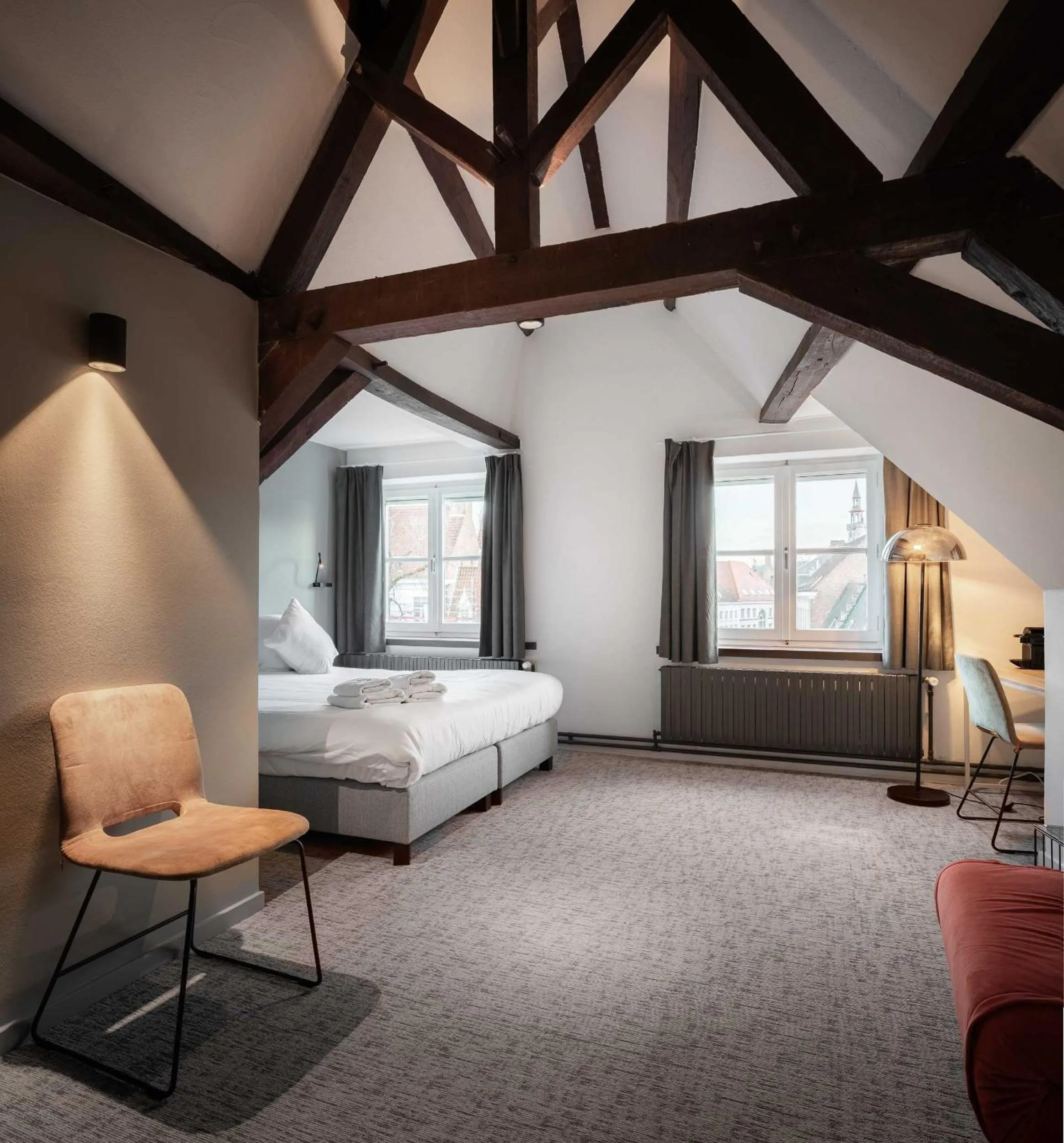 Bedroom, Bed in Hotel Augustyn Brugge