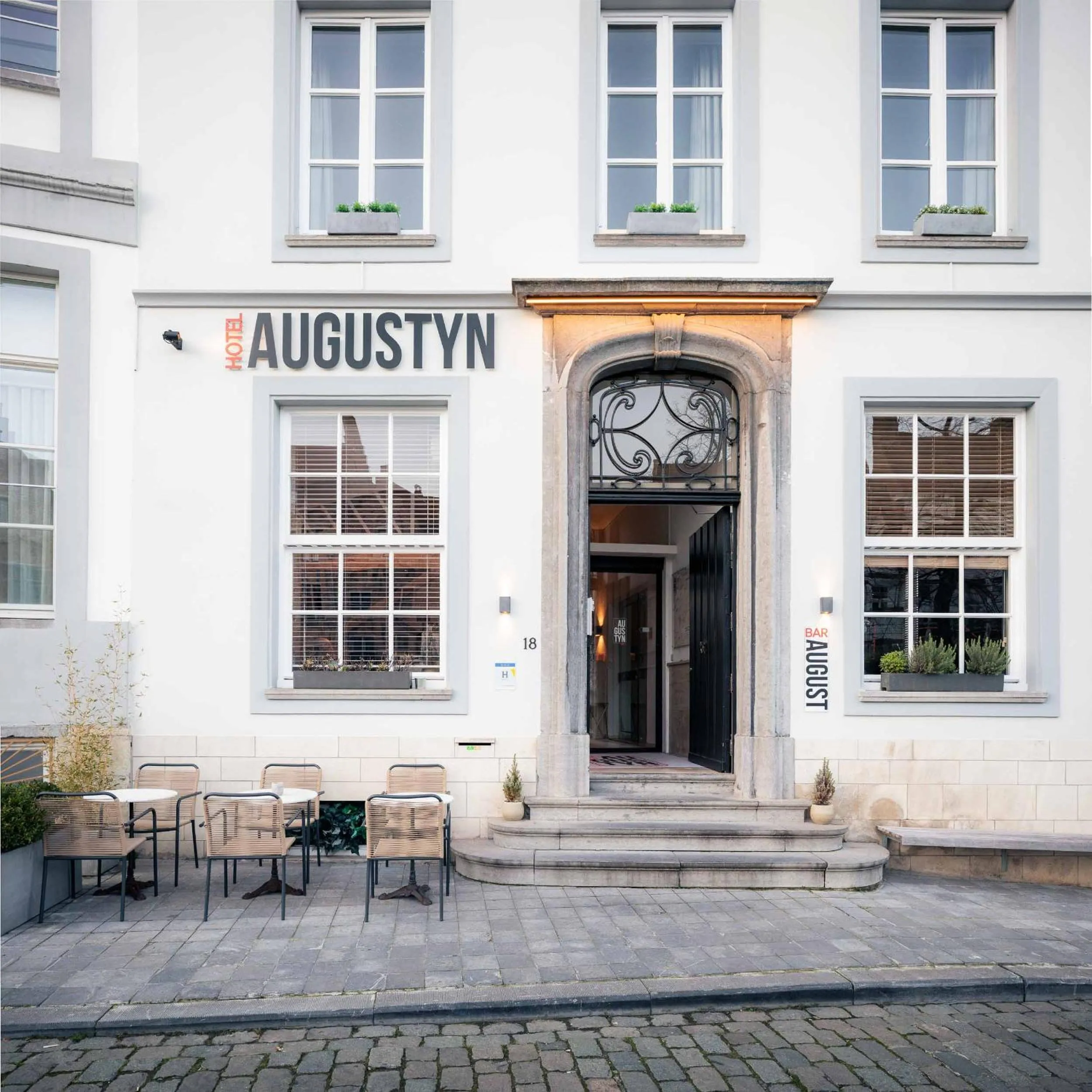 Property building in Hotel Augustyn Brugge