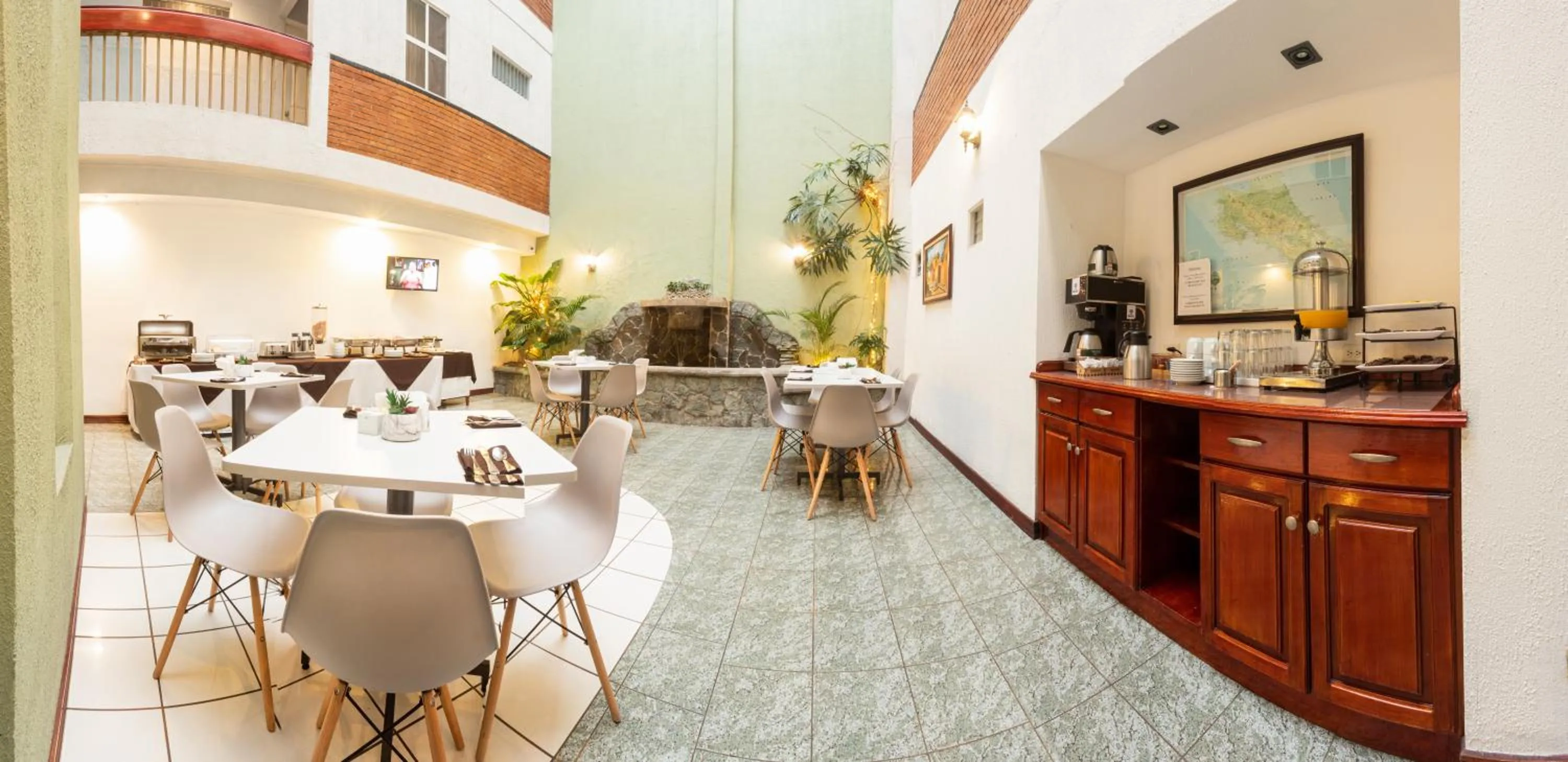 Buffet breakfast in Apartotel Tairona