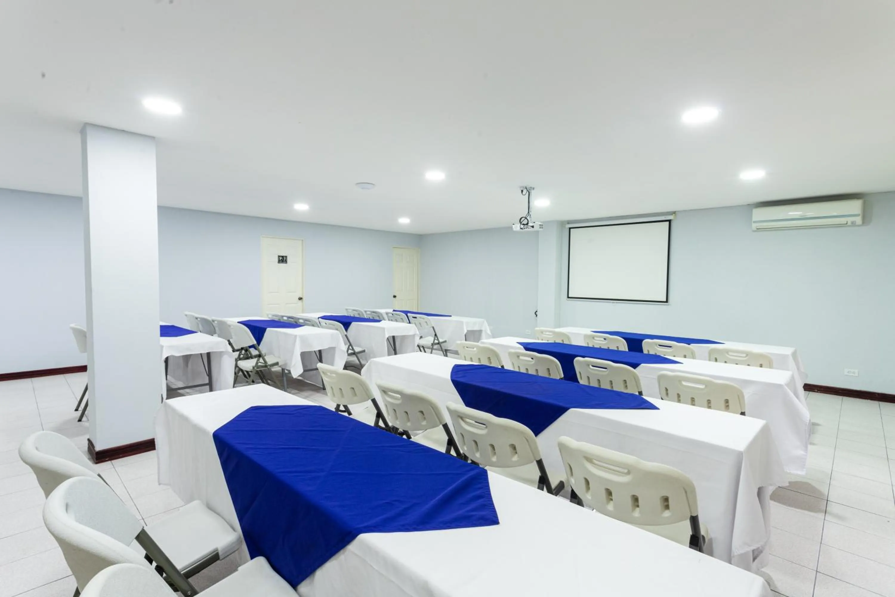 Meeting/conference room in Apartotel Tairona