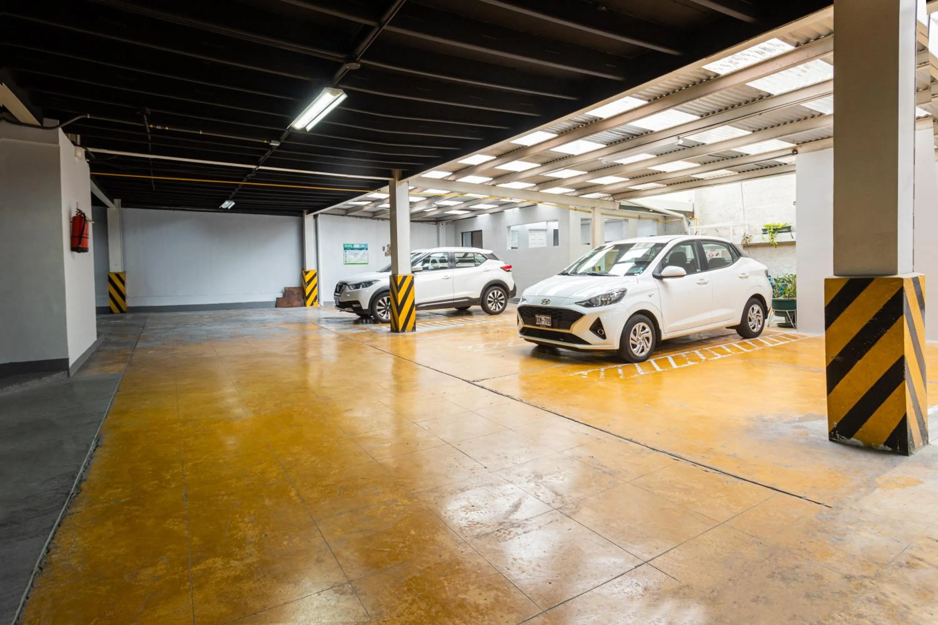 Parking in Apartotel Tairona