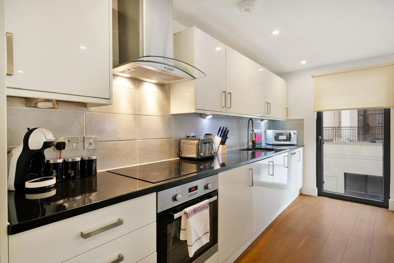 Modern Apartments in Bayswater Central London FREE WIFI & AIRCON by City Stay Aparts London