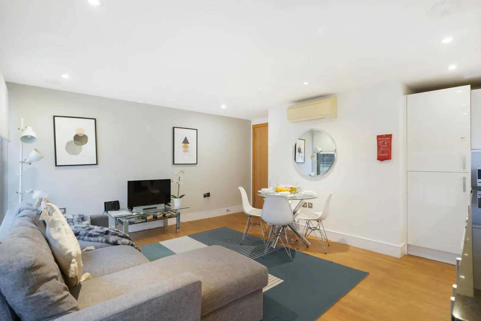 Modern Apartments in Bayswater Central London FREE WIFI & AIRCON by City Stay Aparts London