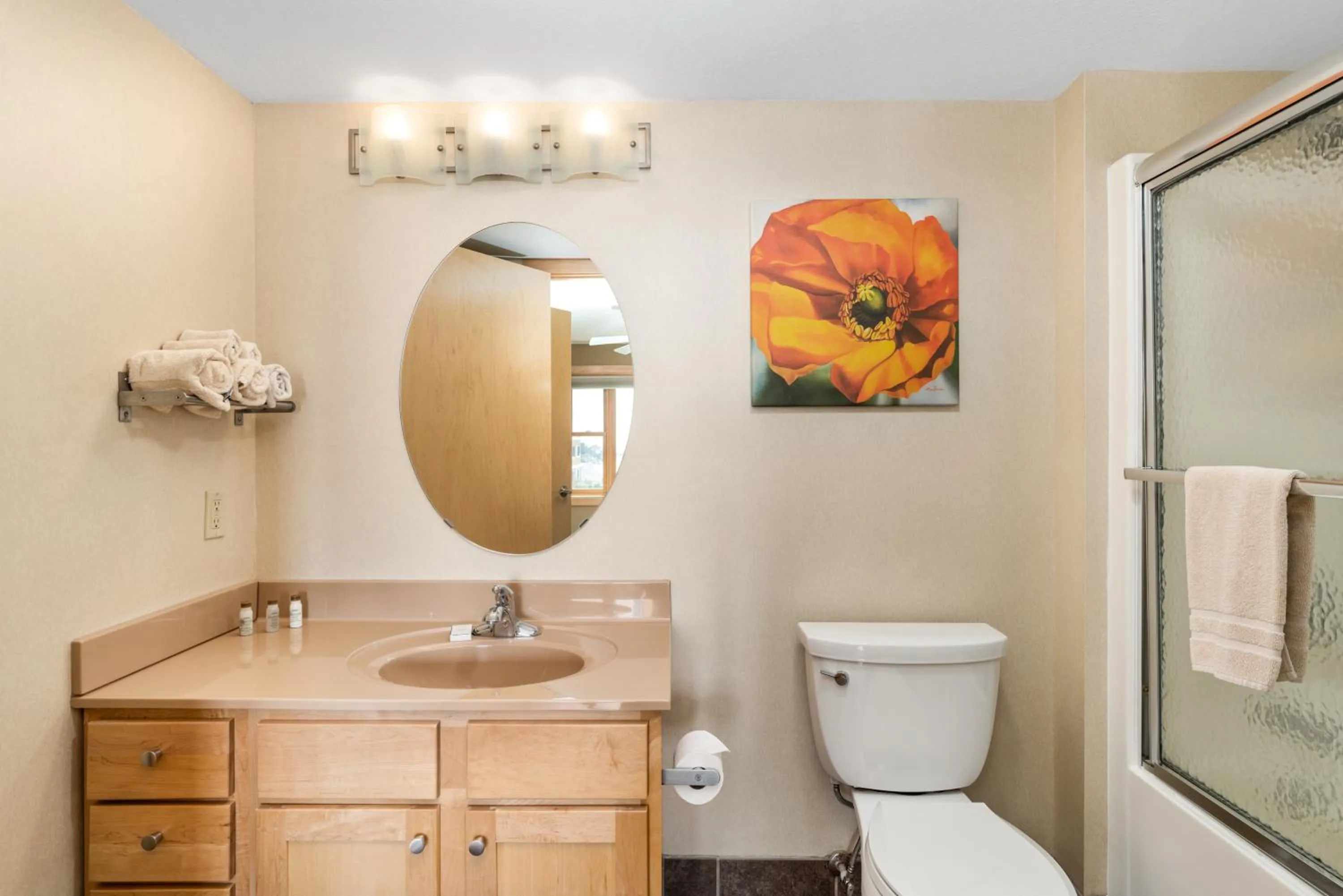 Bathroom in East Bay Suites