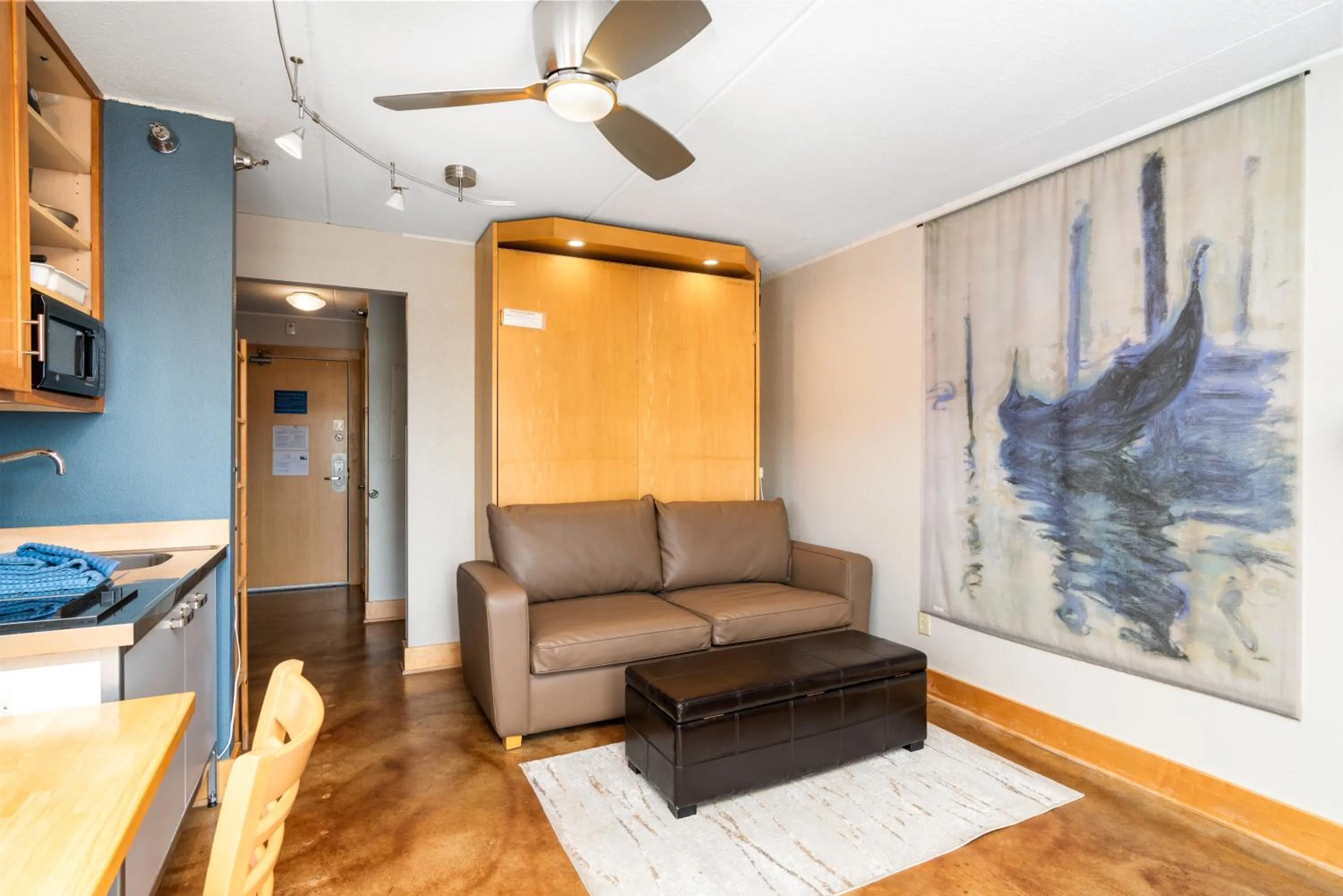 furniture in East Bay Suites