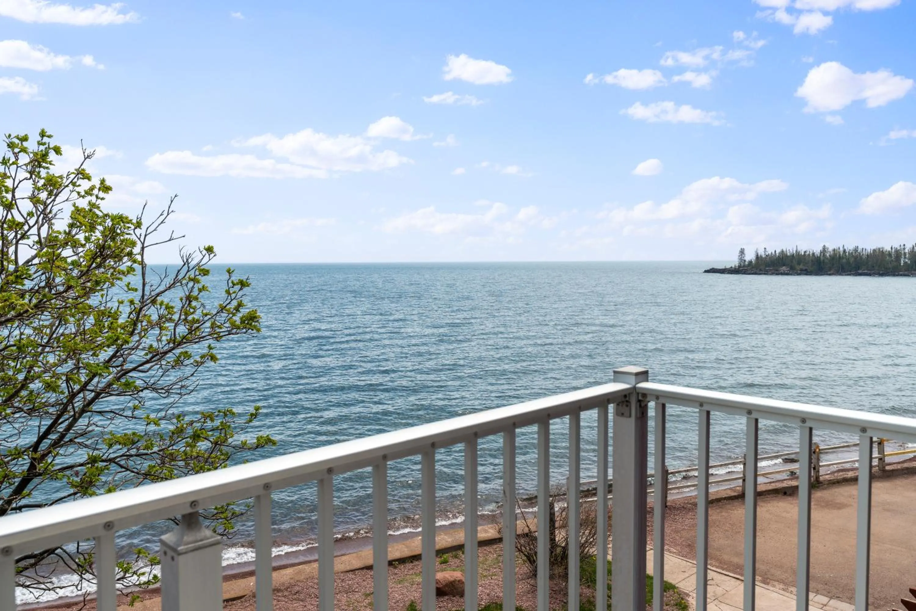 Balcony/Terrace in East Bay Suites