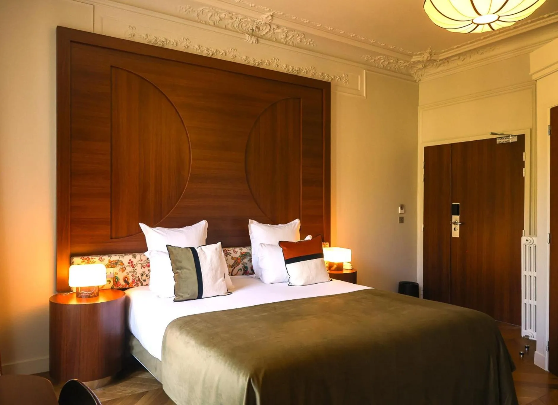 Bed in Hôtel d'Argenson