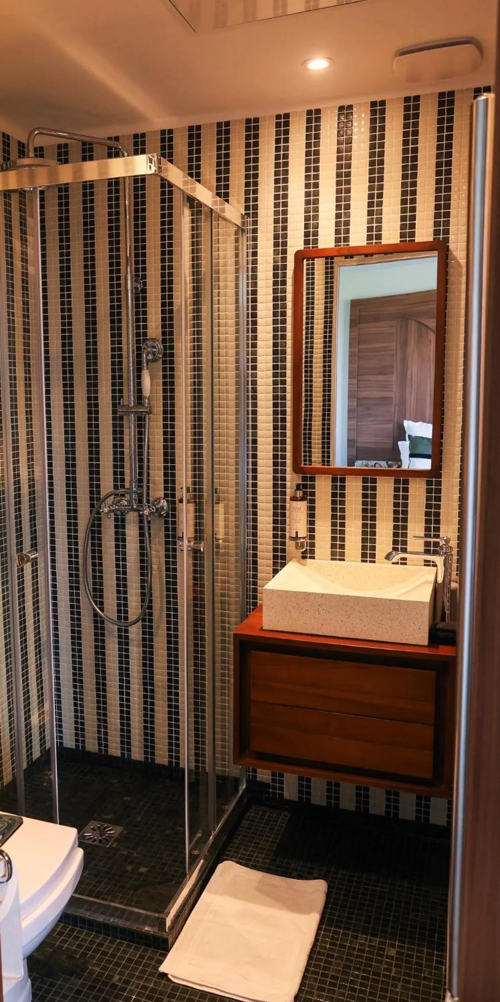 Bathroom in Hôtel d'Argenson