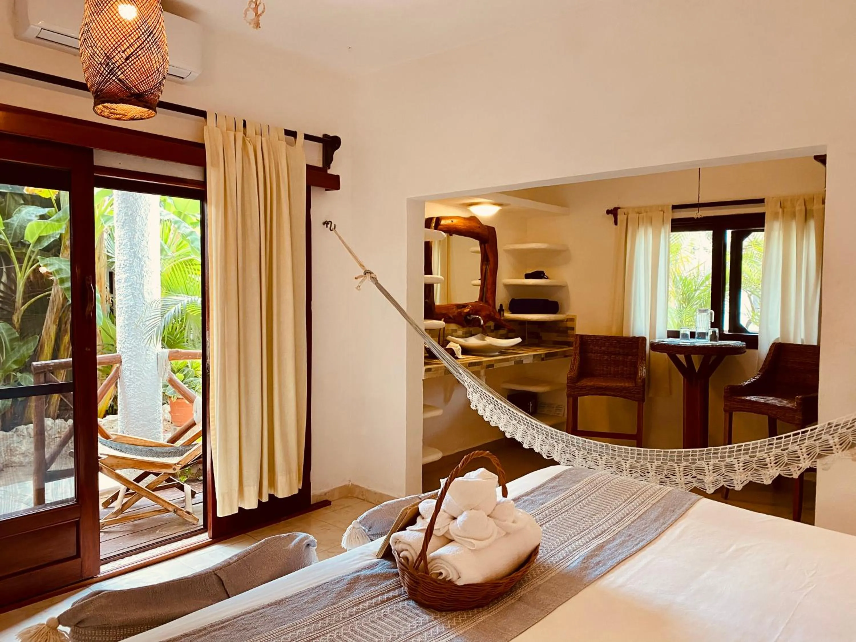 Bed in Hotel Para Ti - Adults Only