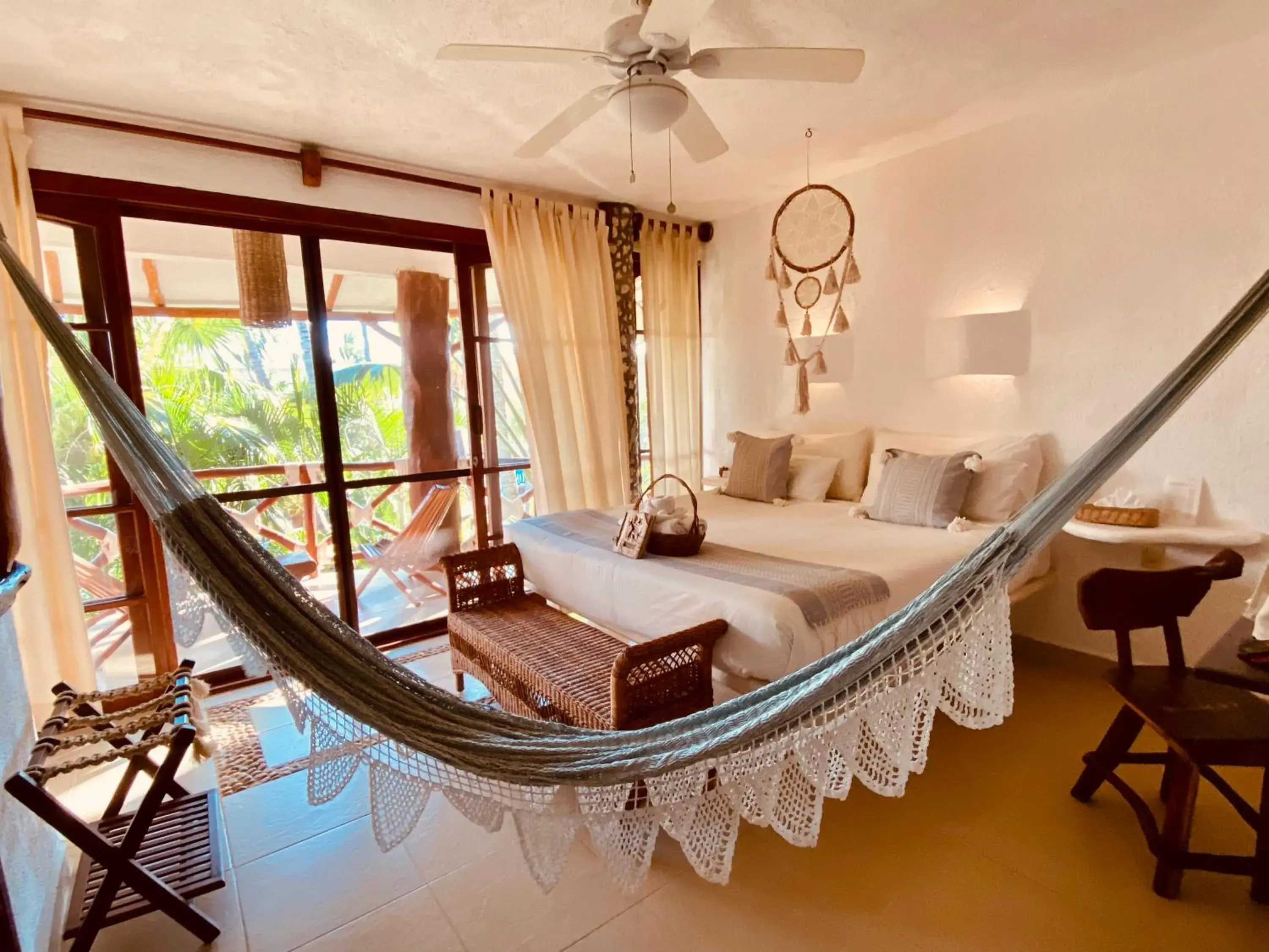 Standard King Room in Hotel Para Ti - Adults Only Standard King Room in Hotel Para Ti - Adults Only