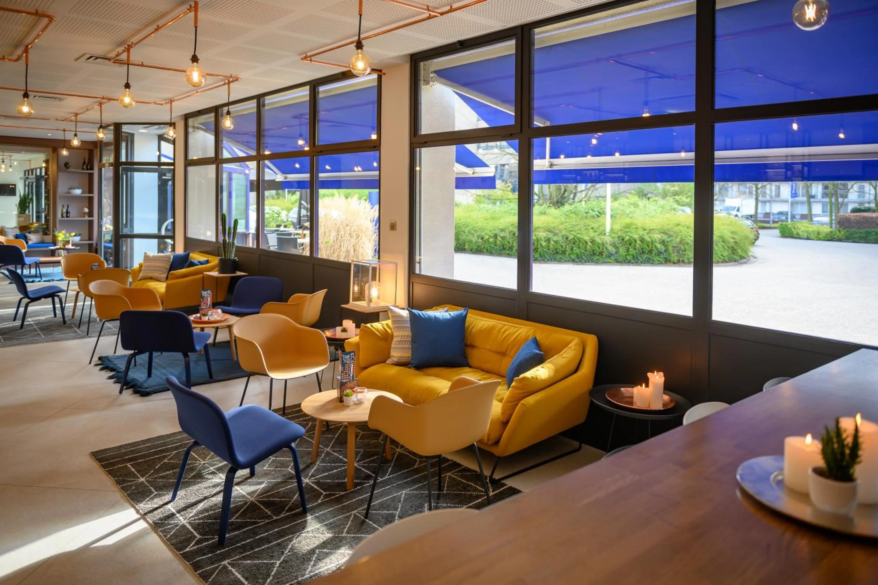 Lounge or bar in Tulip Inn Antwerpen