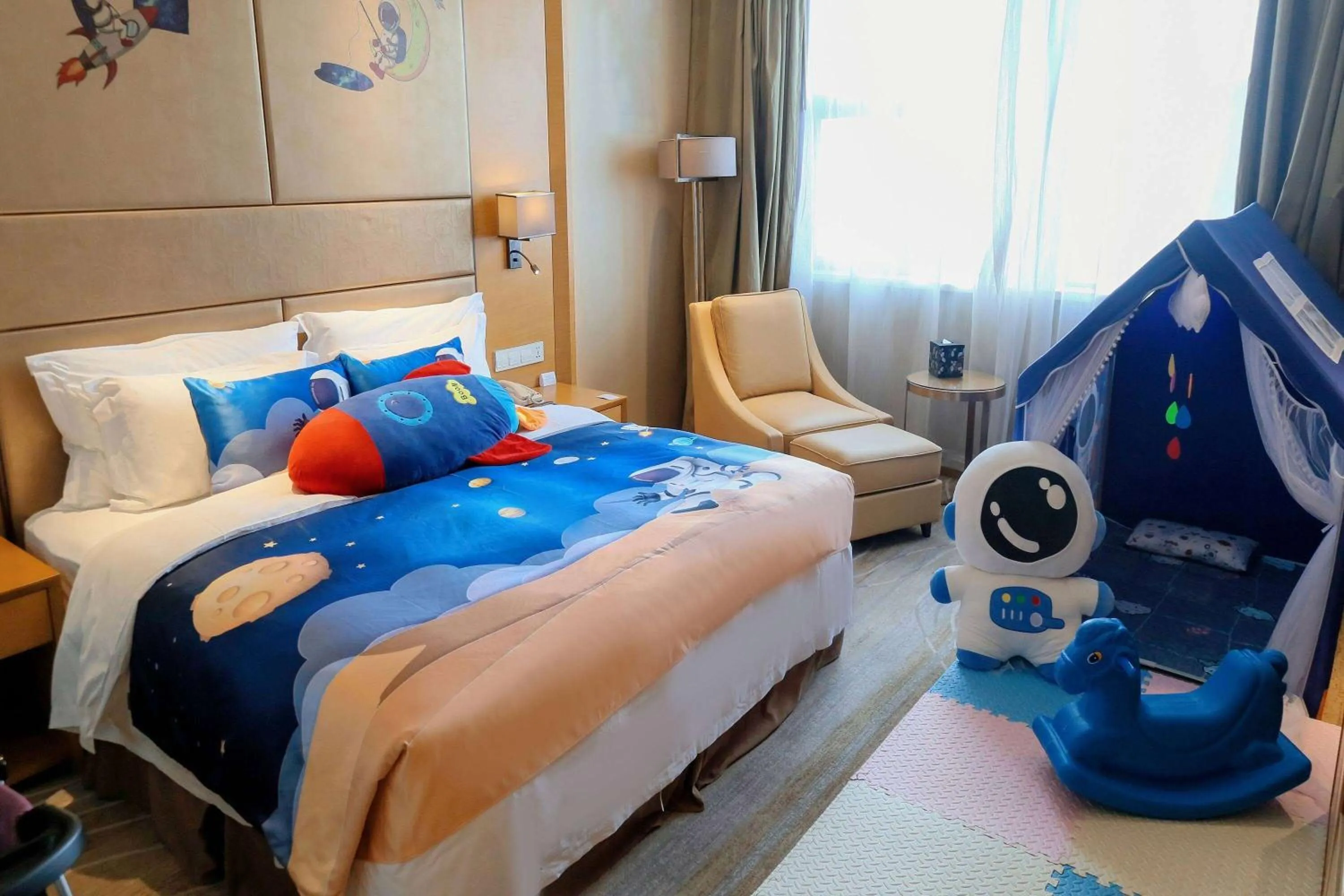 Photo of the whole room, Bed in Wyndham Jingzhou