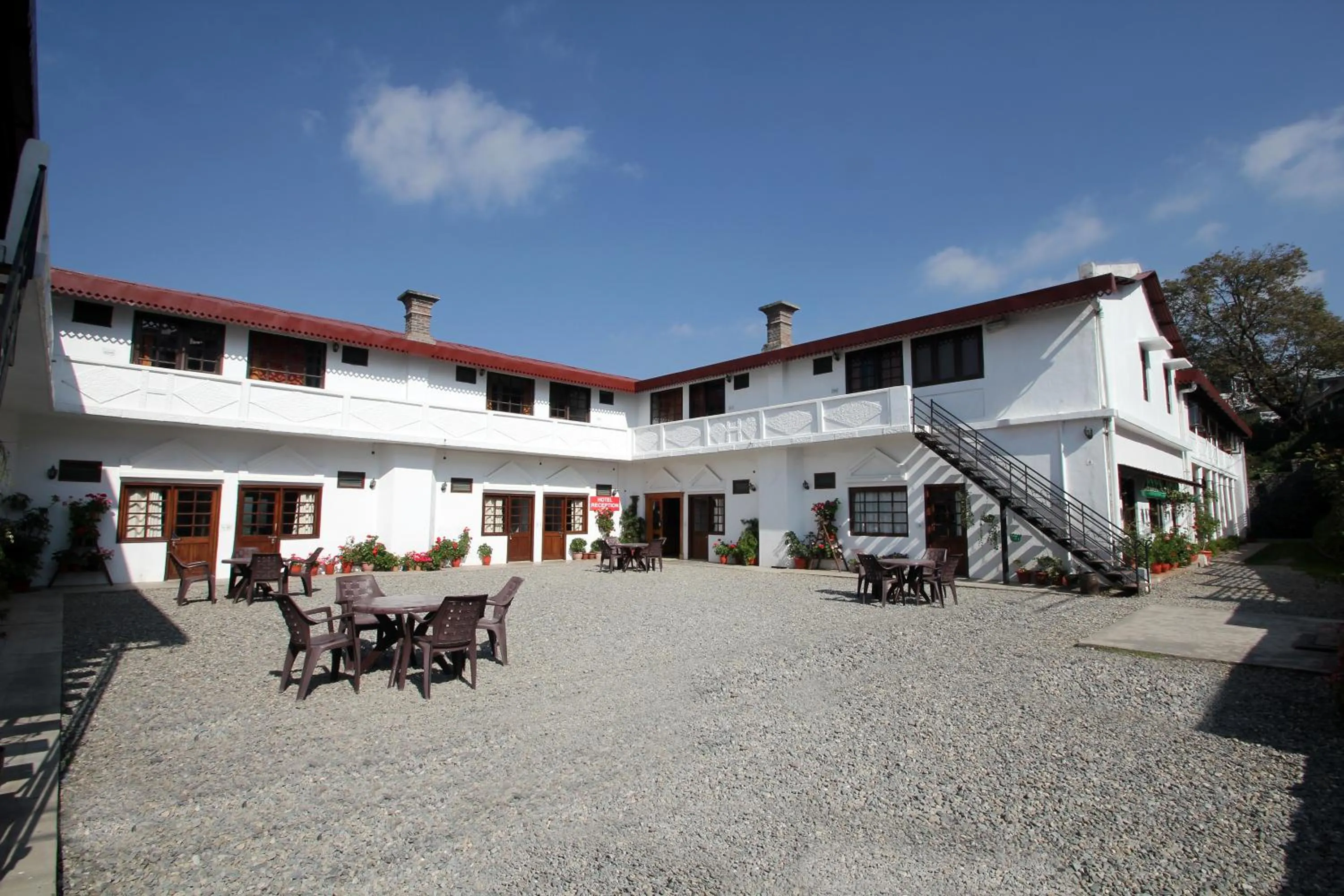 Hotel Himalayan Club