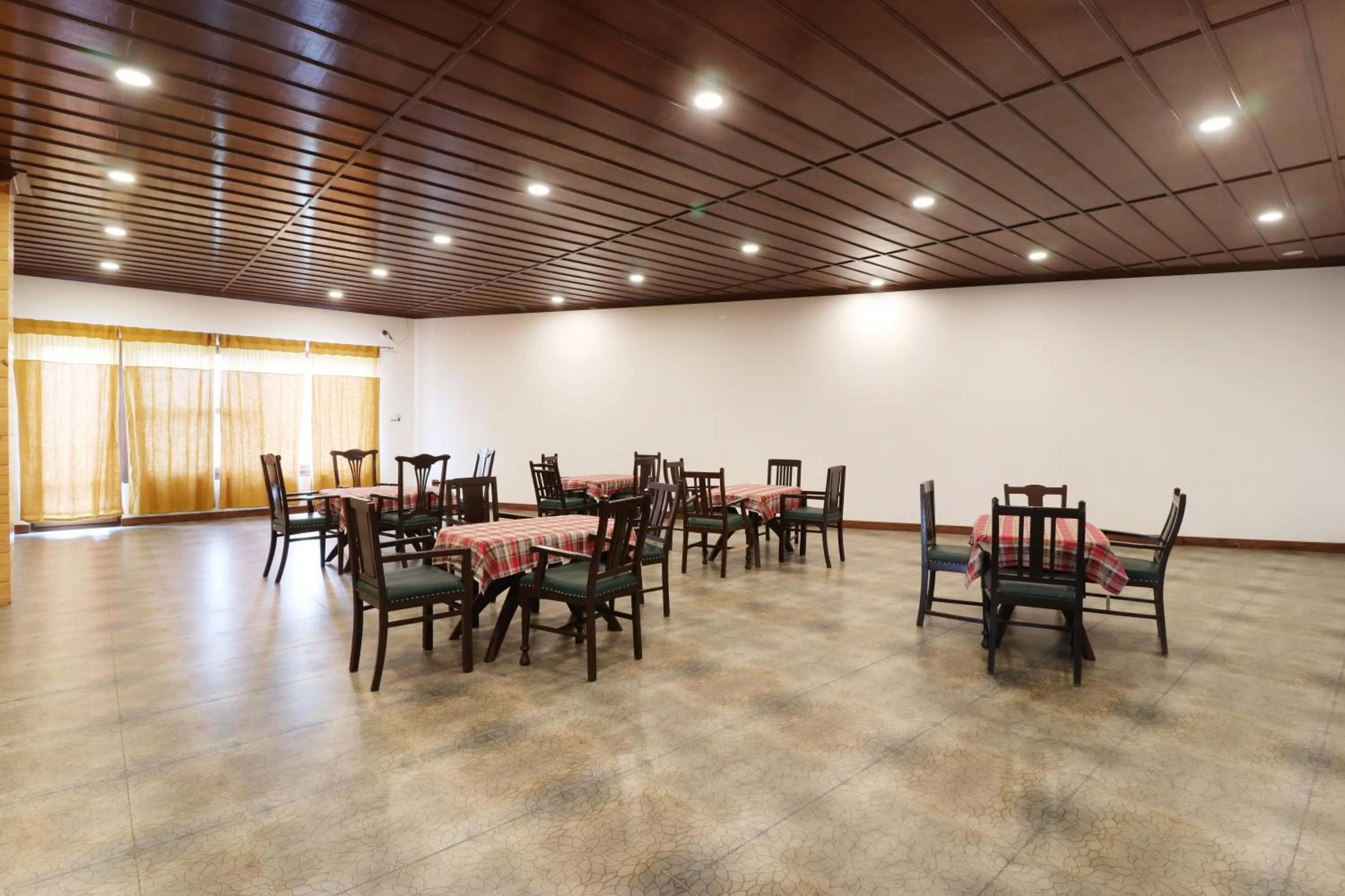 Hotel Himalayan Club