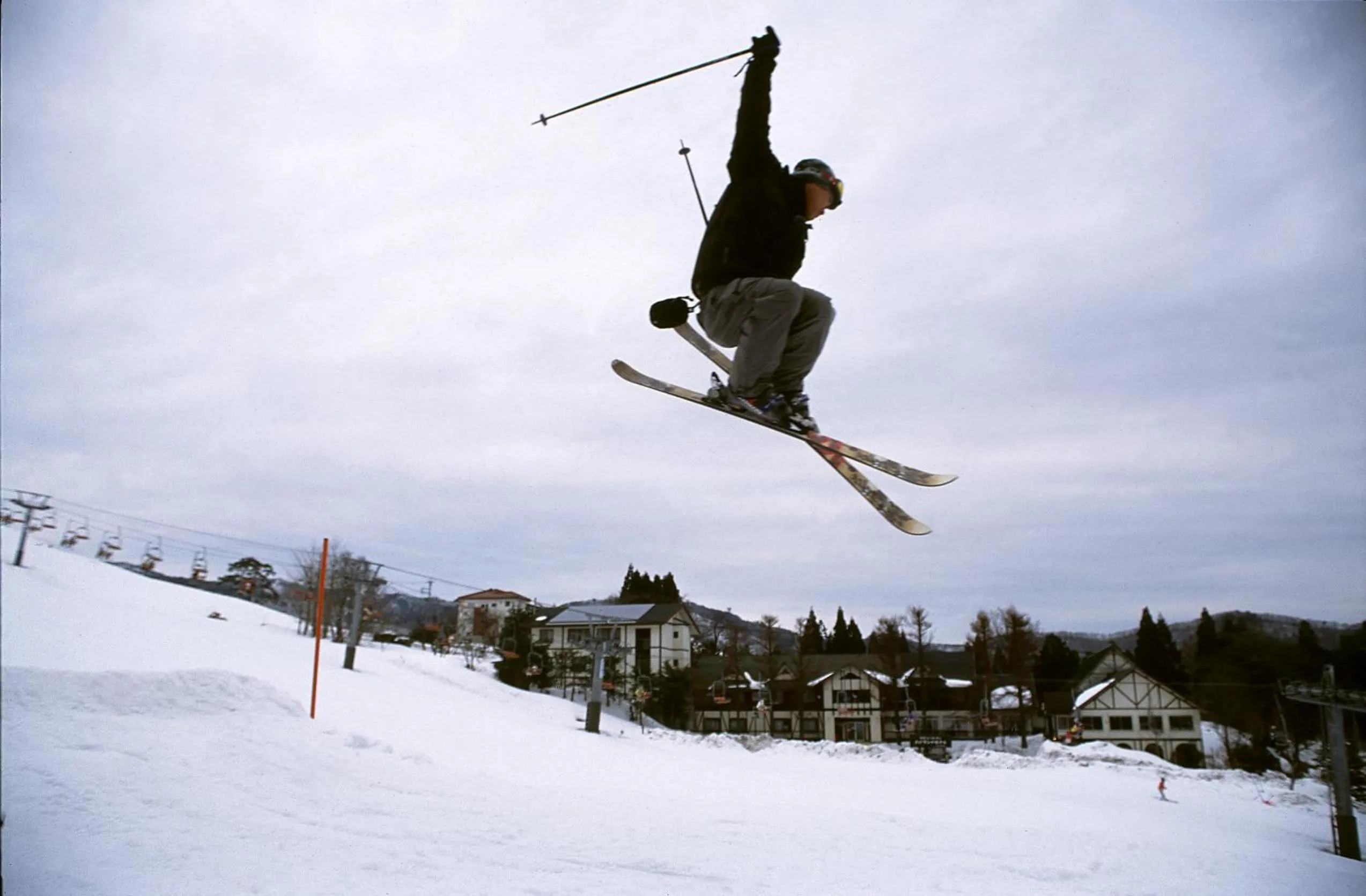 Skiing in Kannabe Highland Hotel