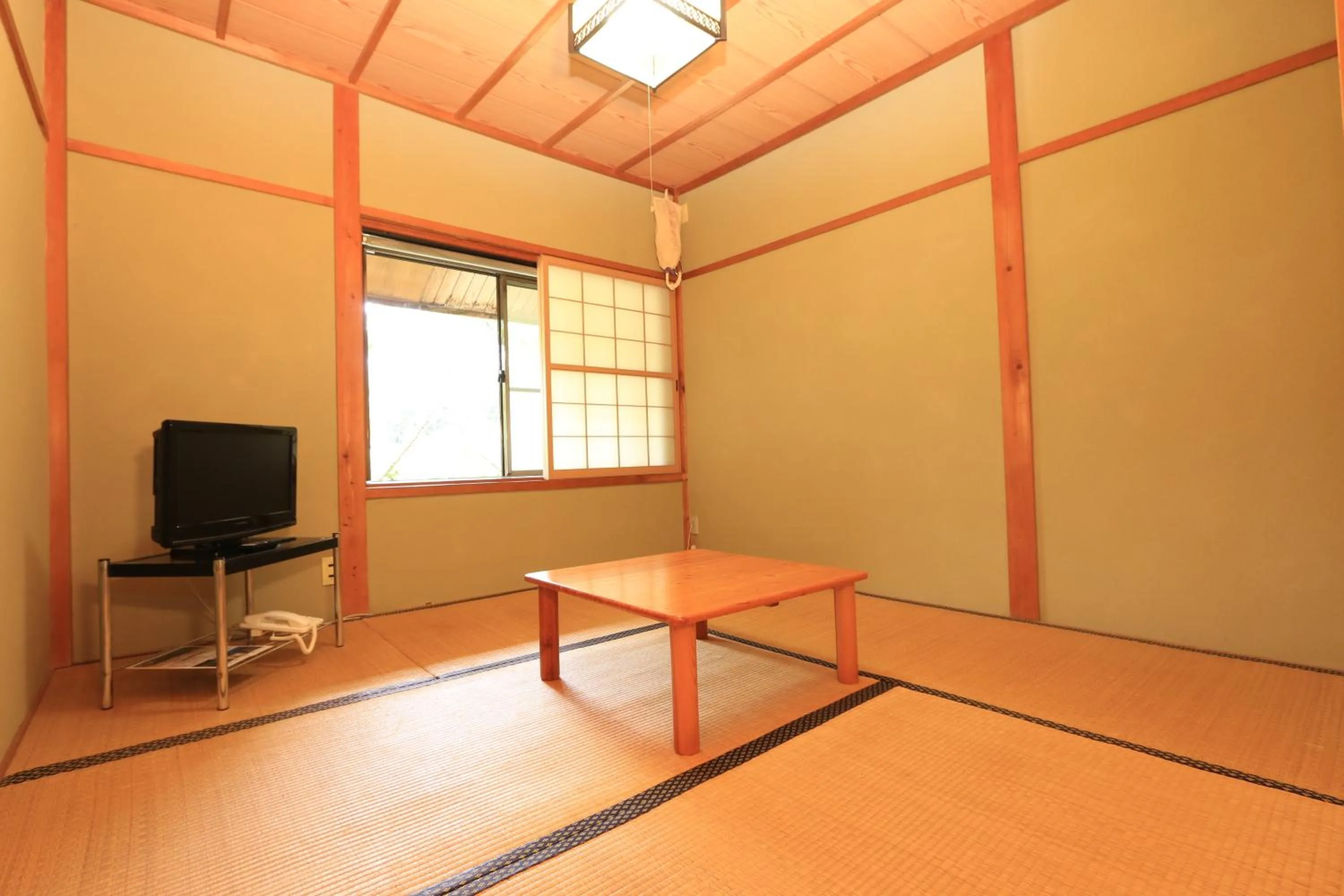 Photo of the whole room in Kannabe Highland Hotel