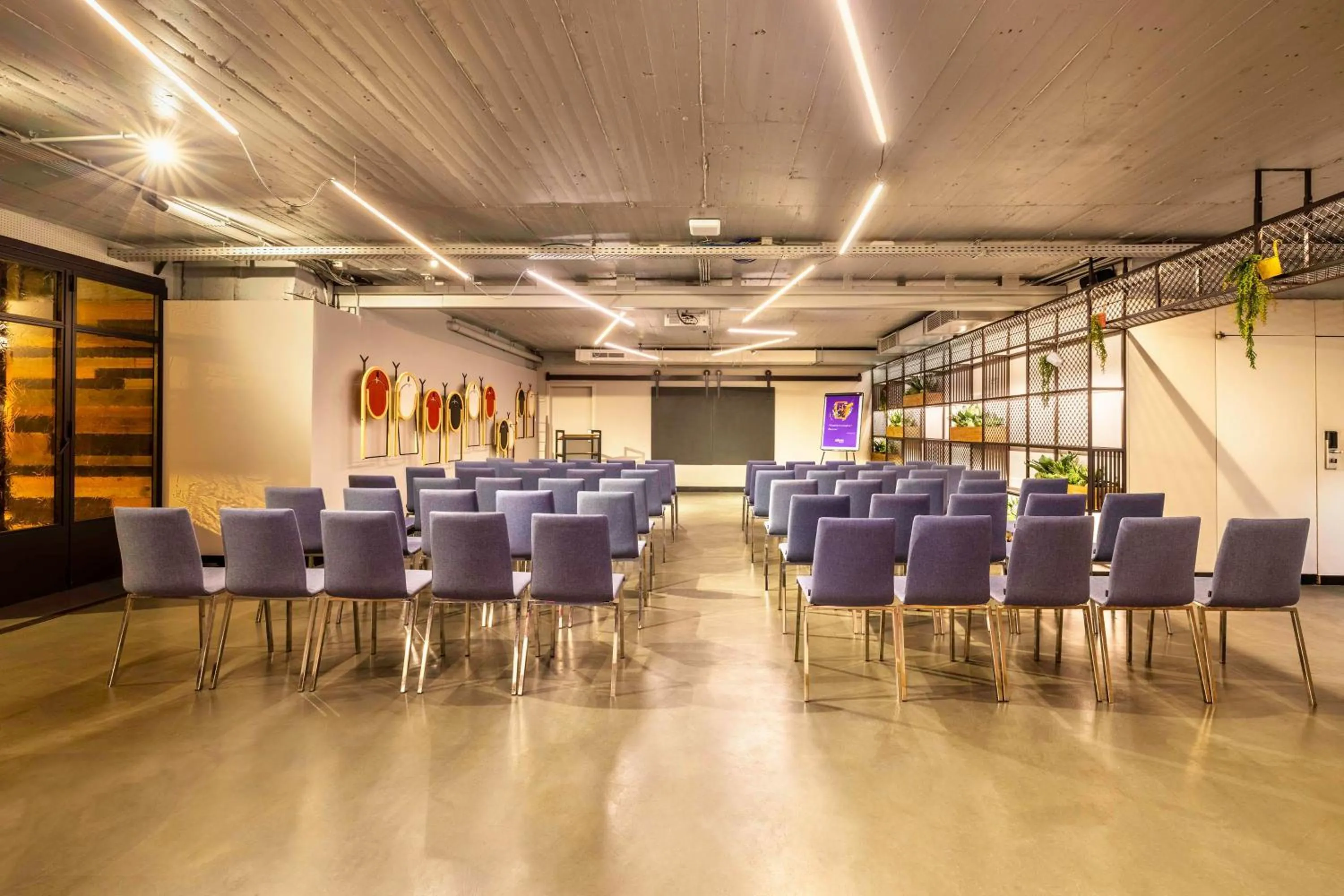 Meeting/conference room in nhow Brussels Bloom