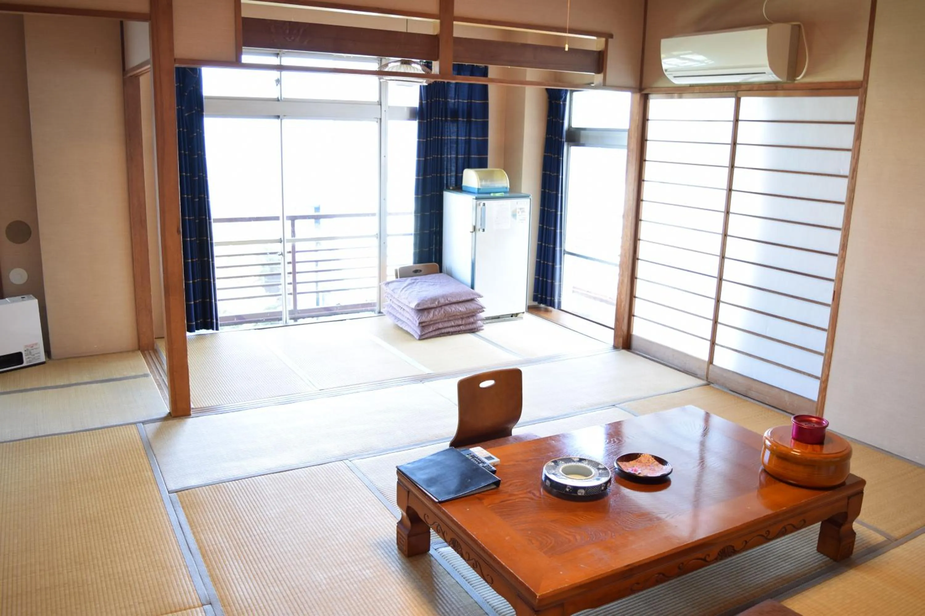 Photo of the whole room in Ryokan Fukuzen
