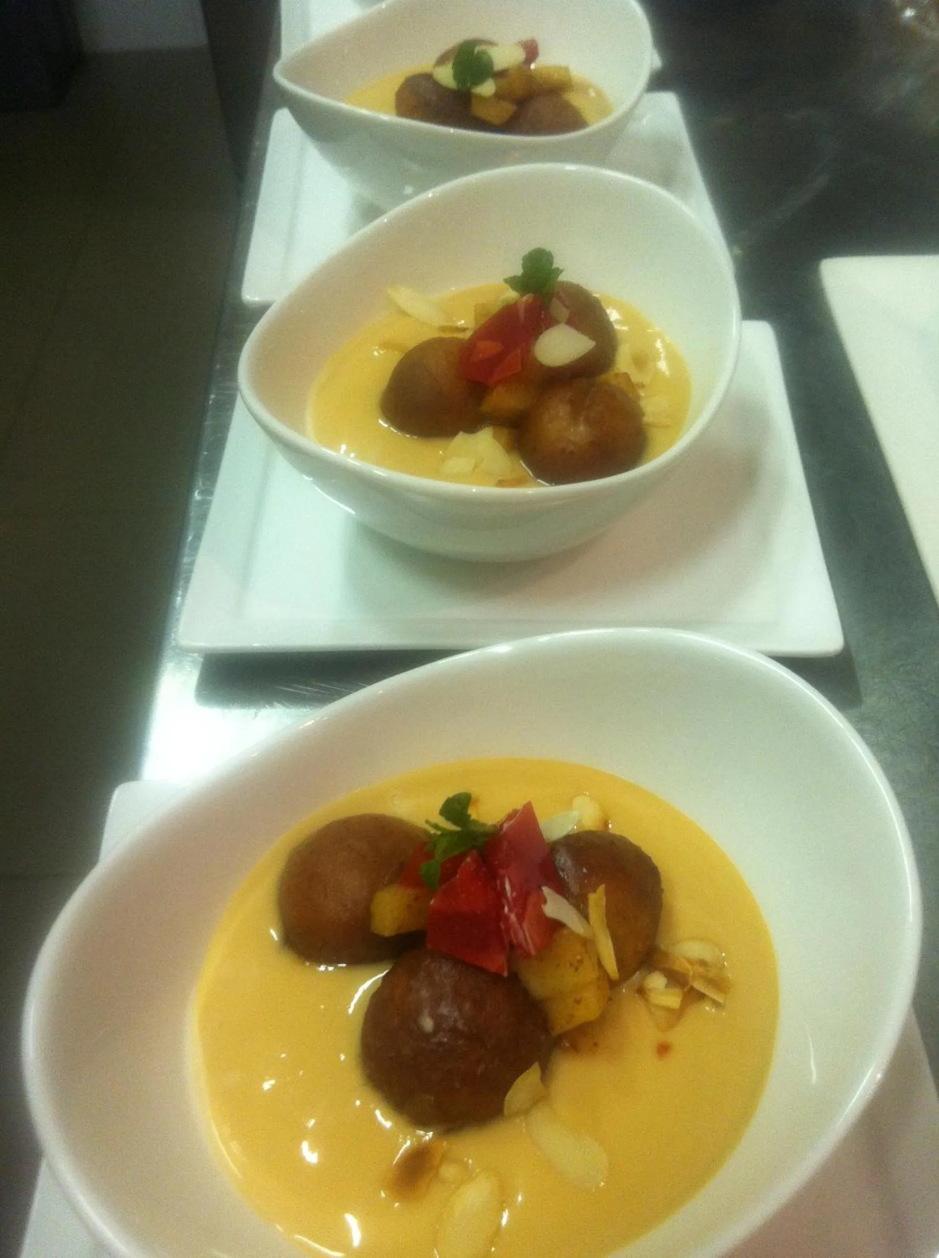 Restaurant/places to eat in Hudson House