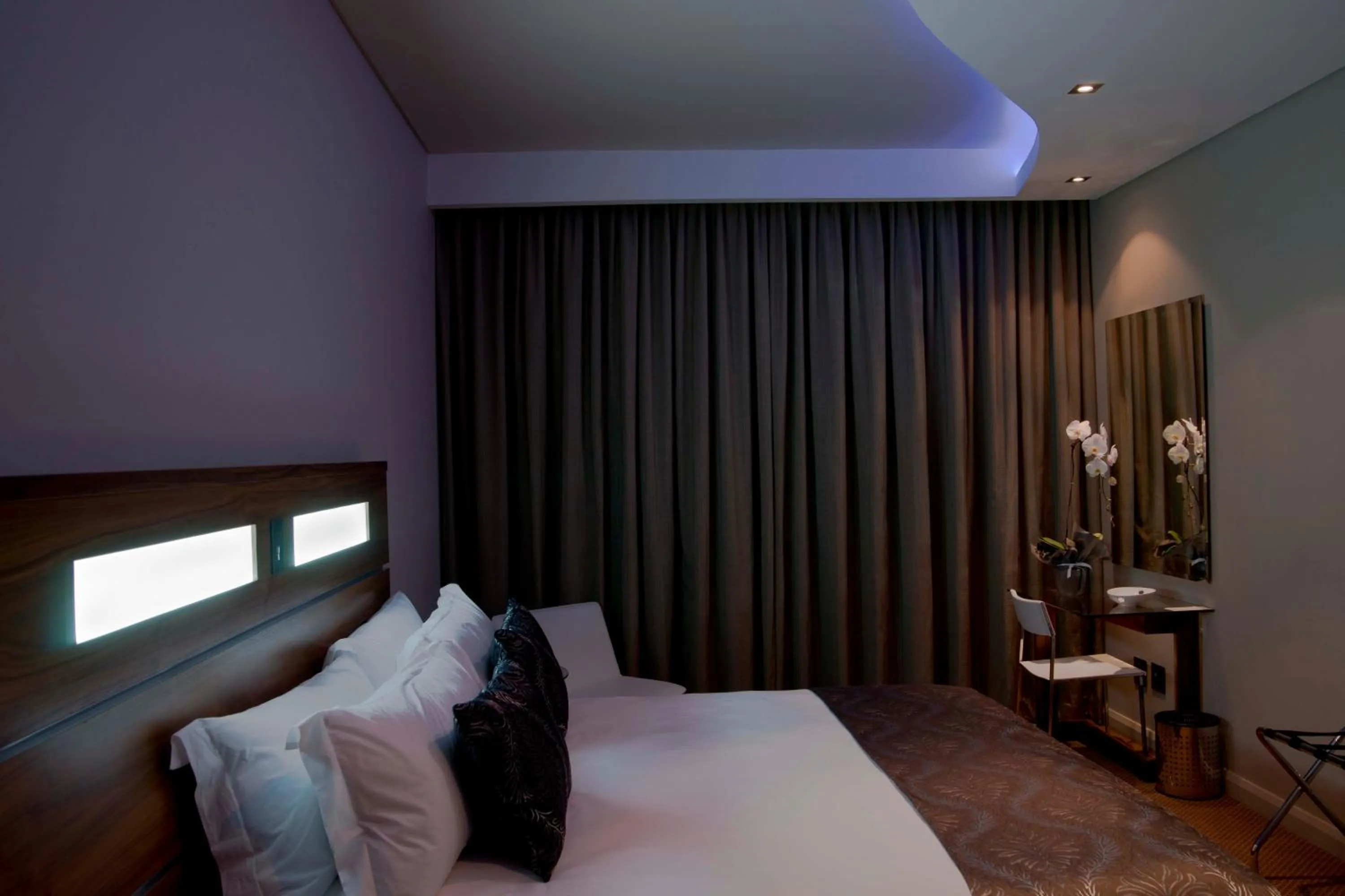 Decorative detail, Bed in Hudson House